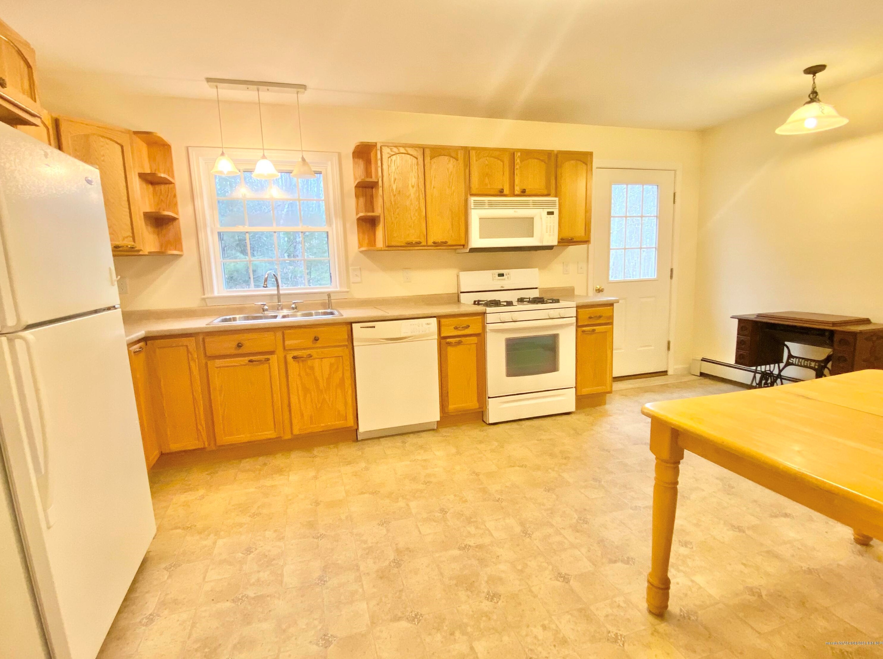 95 Nash Rd, Windham ME  04062-4500 exterior