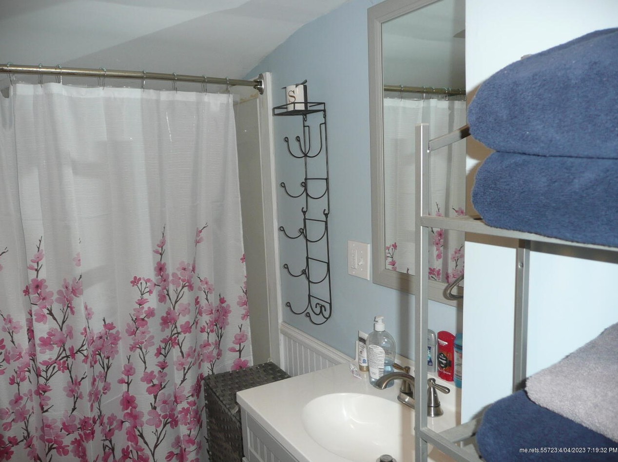 69 Union St, Sebec ME  04426-1121 exterior