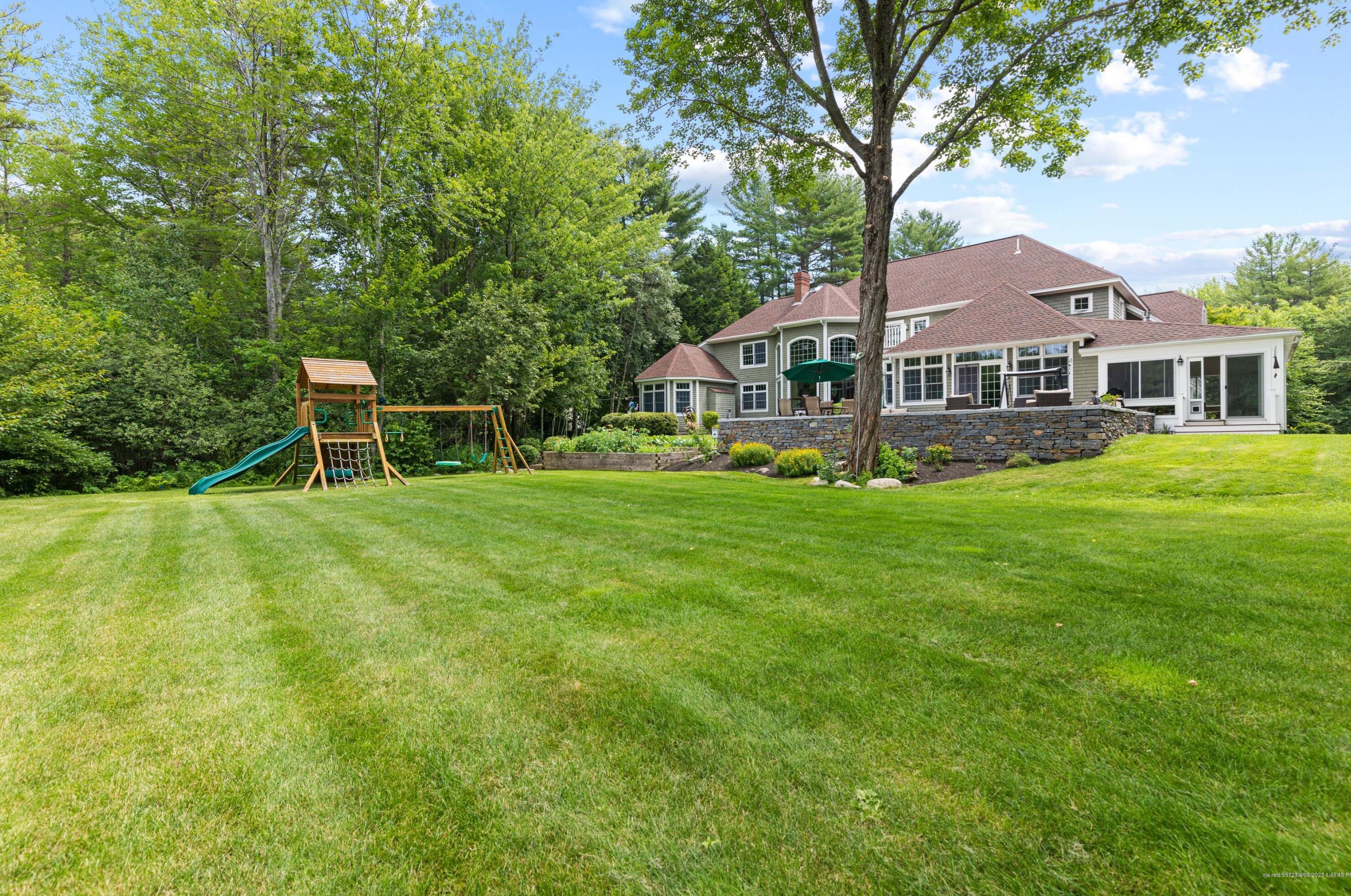 6 Baltusrol Cir, Portland ME  04105-1100 exterior