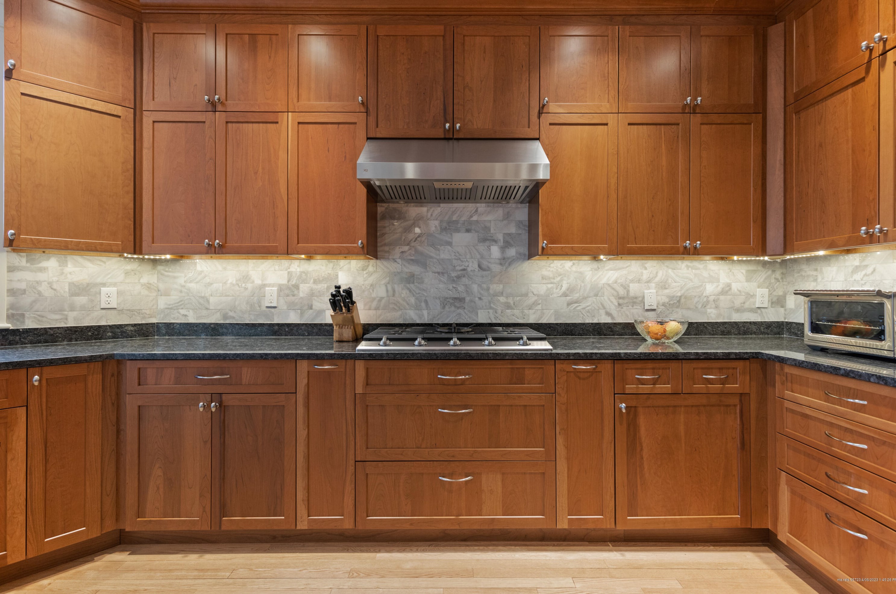 6 Baltusrol Cir, Portland ME  04105-1100 exterior