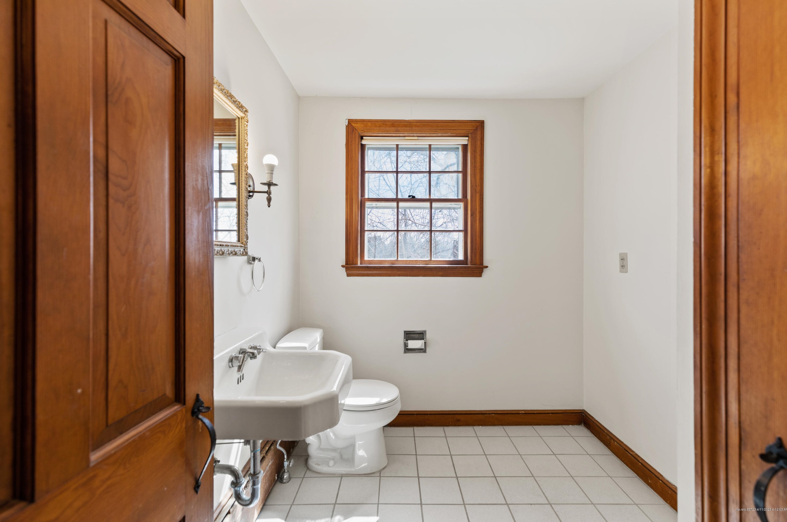 9 West Cir, Portland ME  04105-1110 exterior