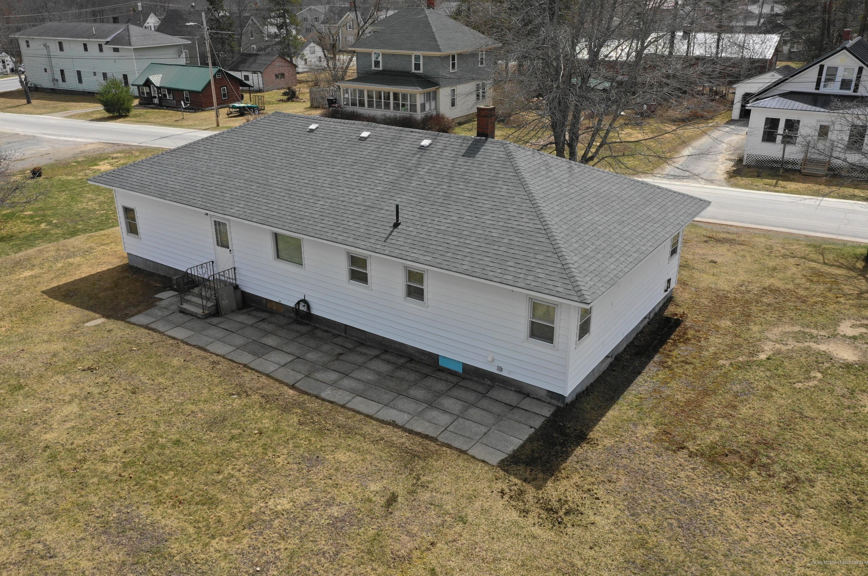 21 Dartmouth St, Old Town ME  04468-1815 exterior