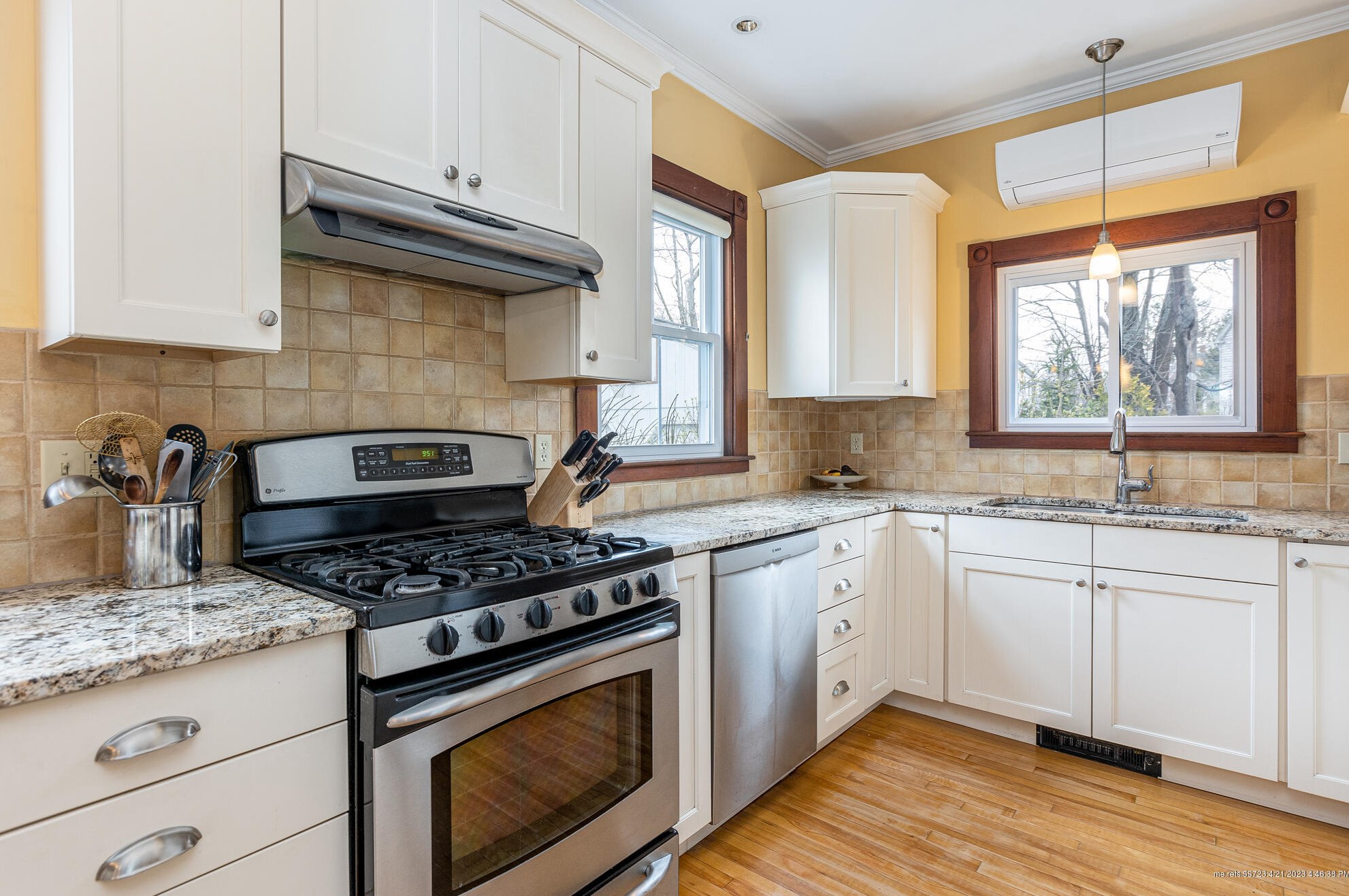 19 Richardson St, Portland ME  04103-2518 exterior