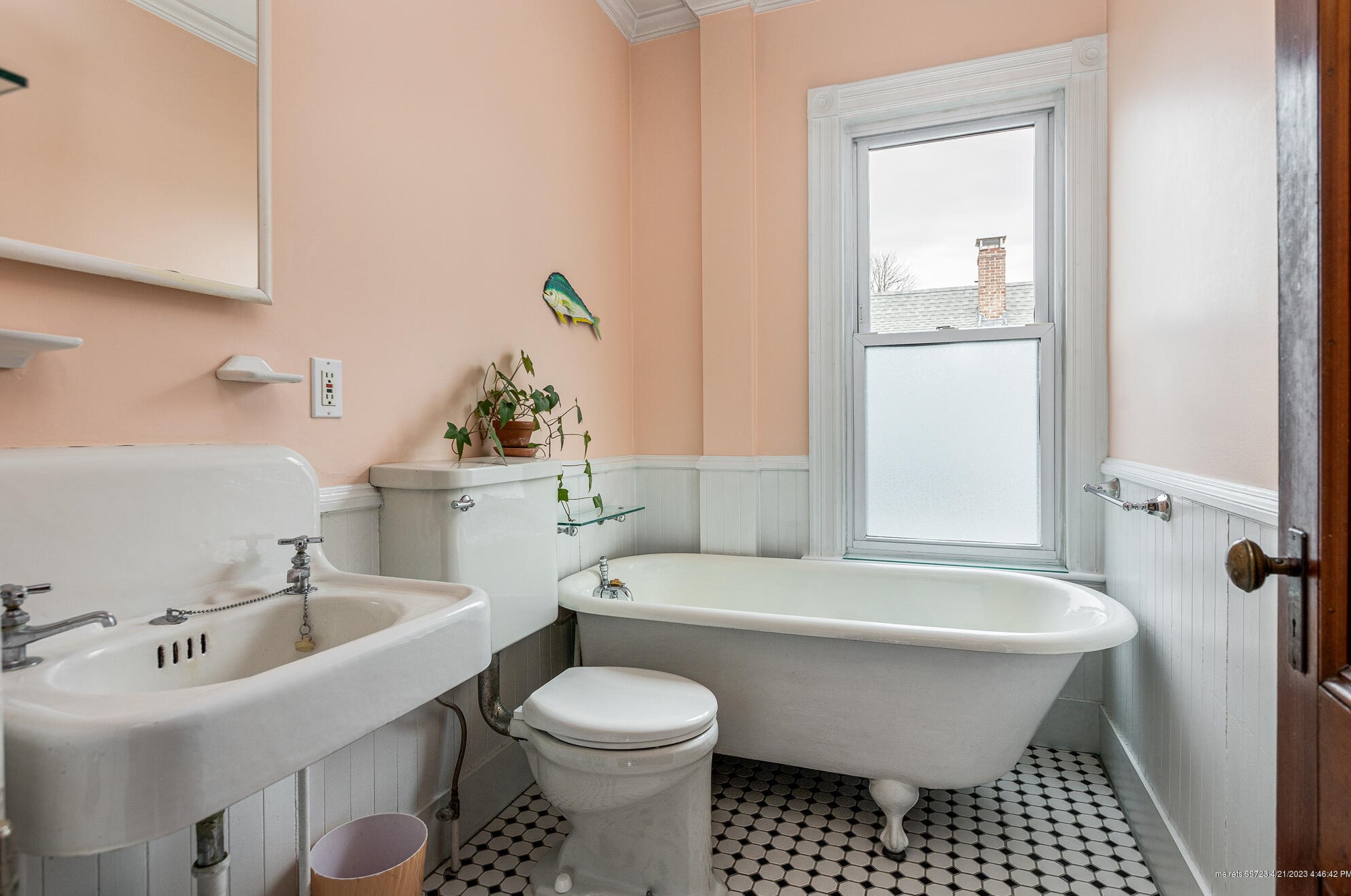 19 Richardson St, Portland ME  04103-2518 exterior