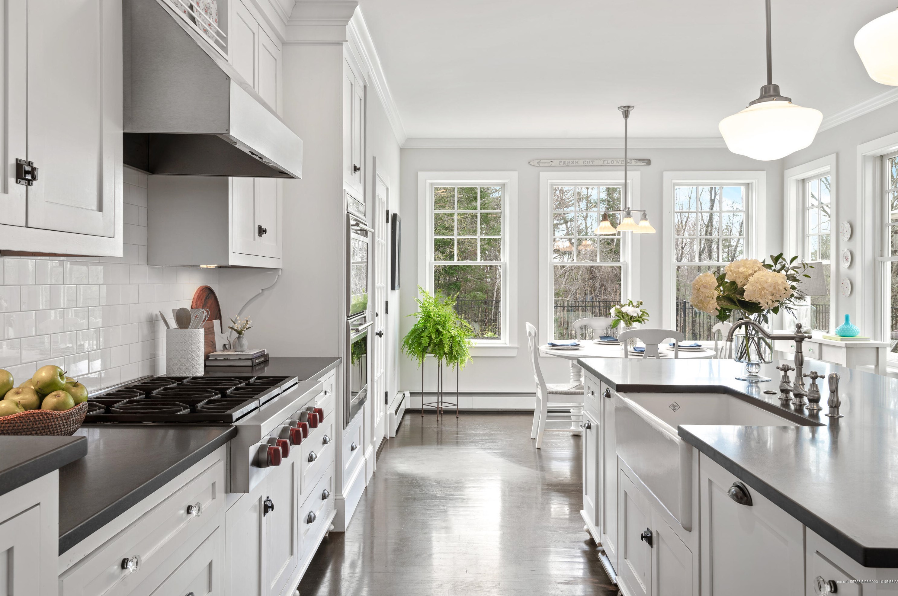 2 Cardinal Ln, Portland ME  04107-5123 exterior