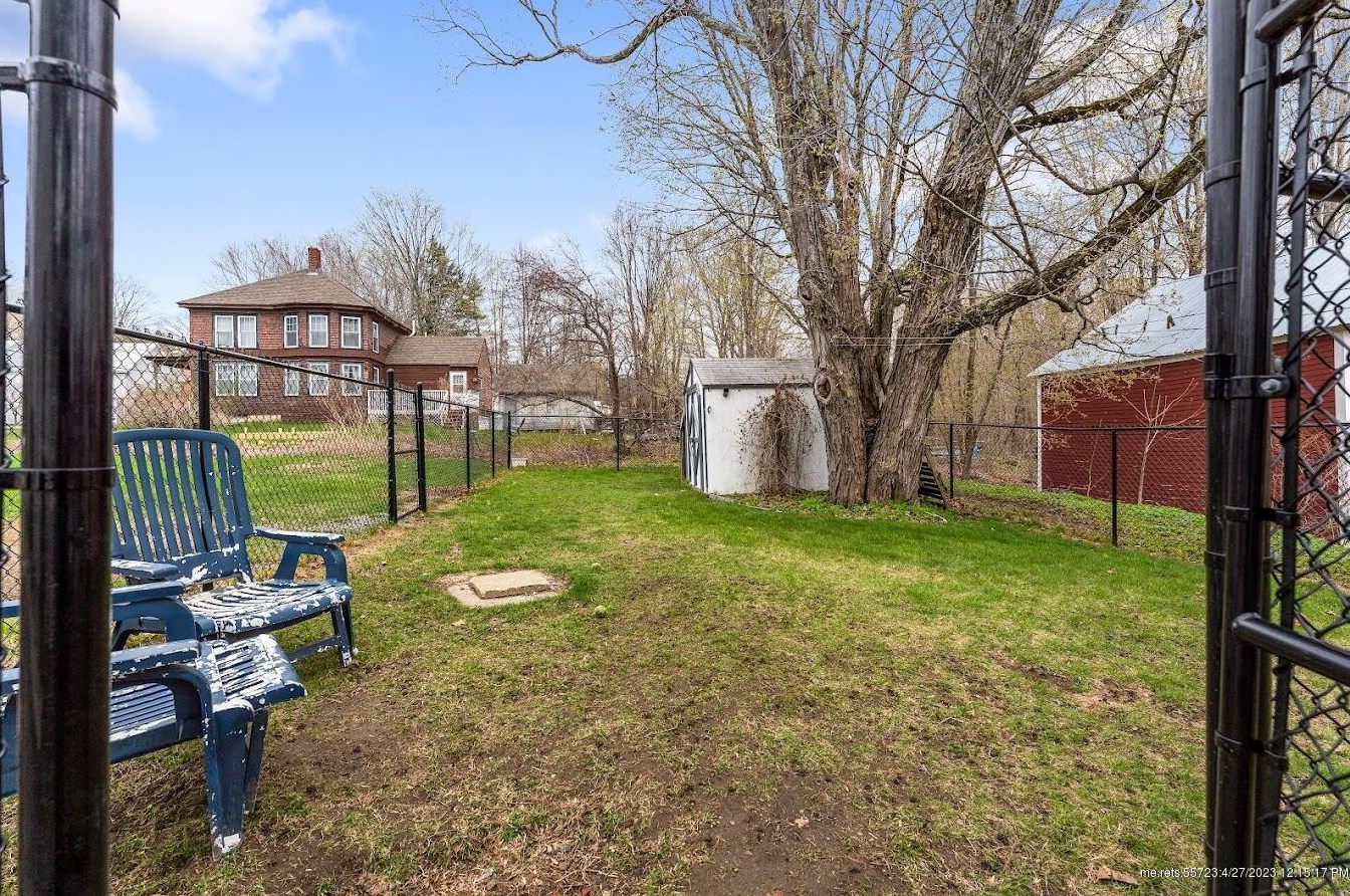 1139 Main St, Readfield ME  04355-3511 exterior