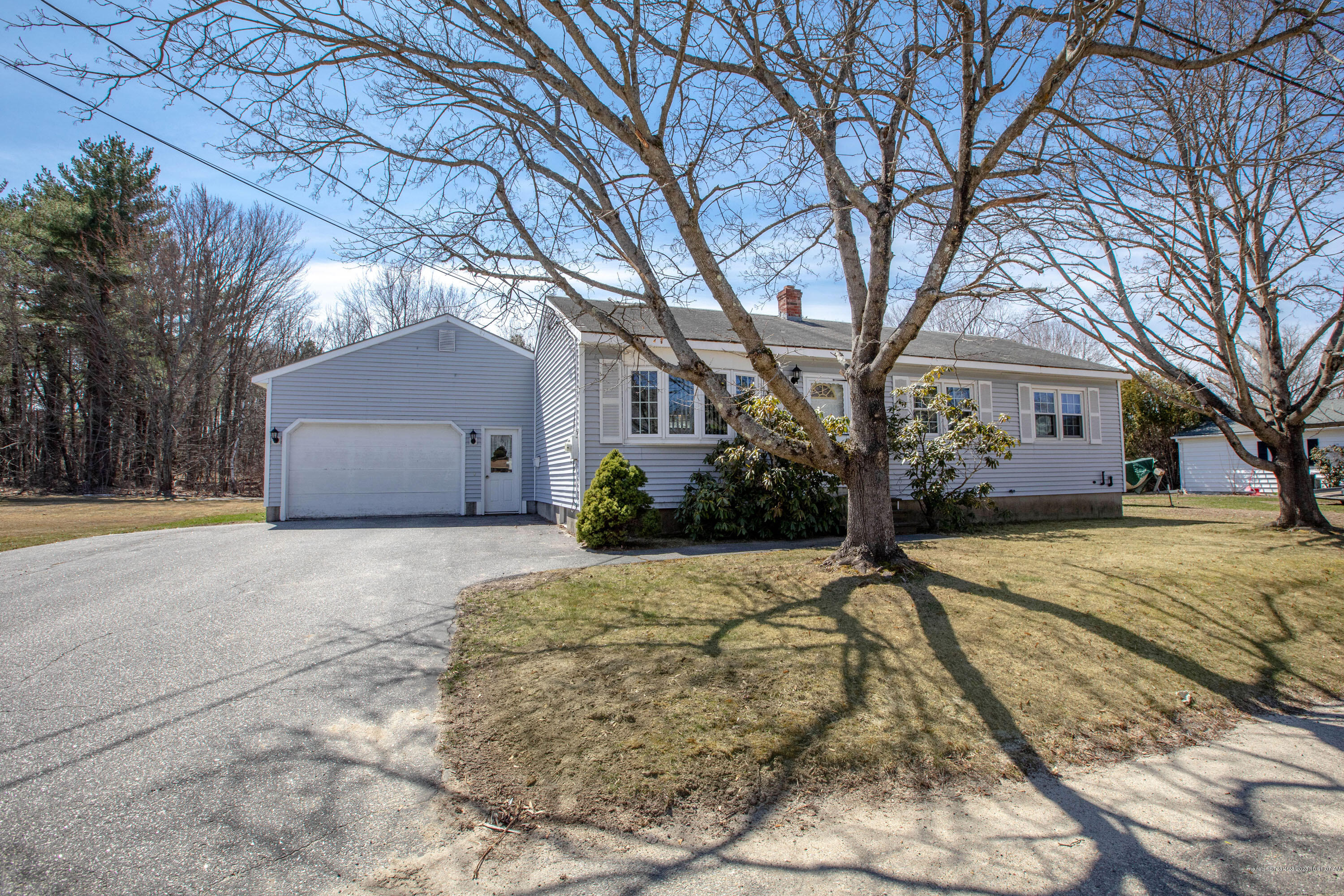 7 Elliott Ave, Lewiston, ME 04240 MLS 1557252 Coldwell Banker