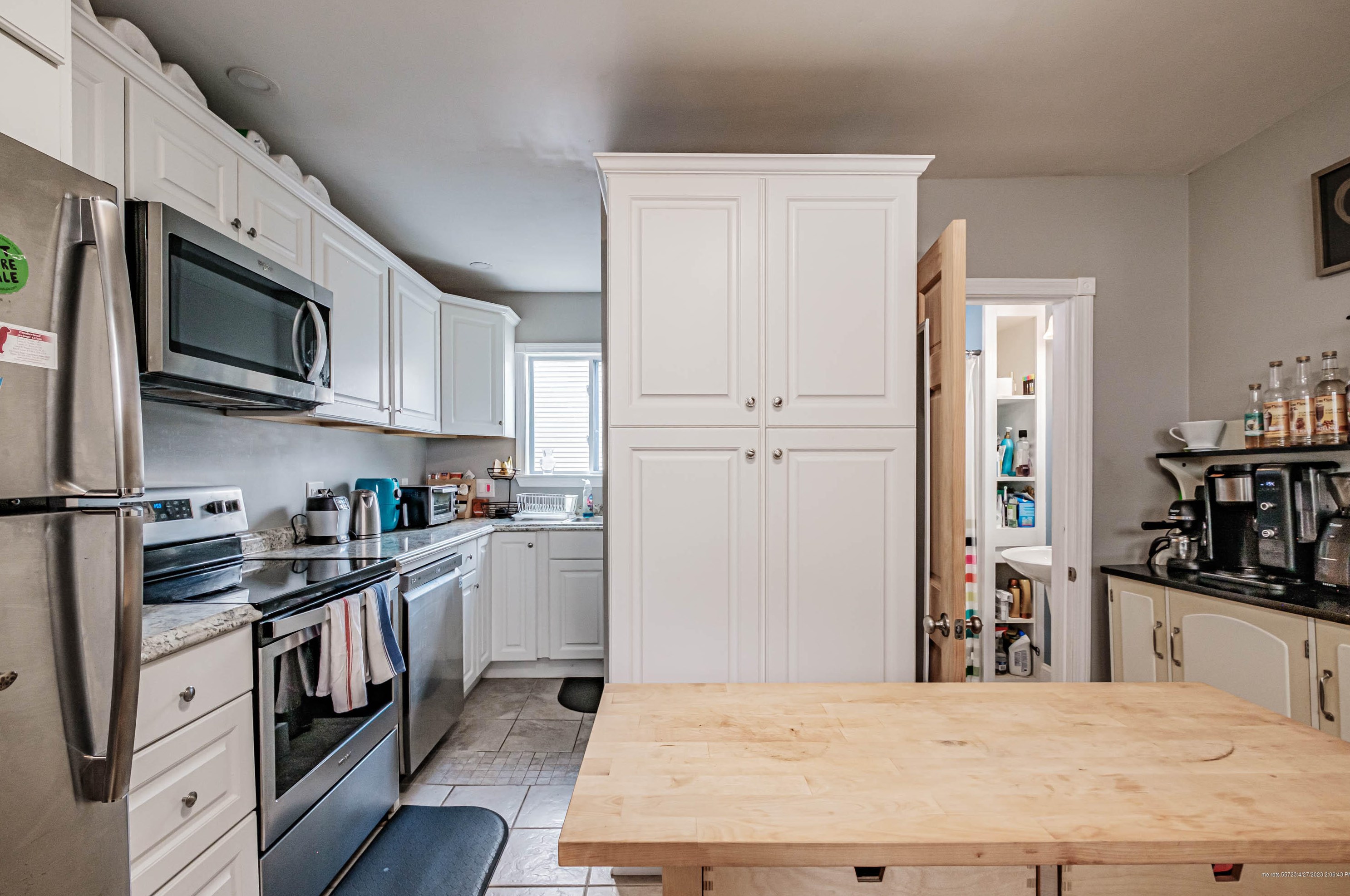 45 Sawyer St, Portland ME 04106-2128 exterior