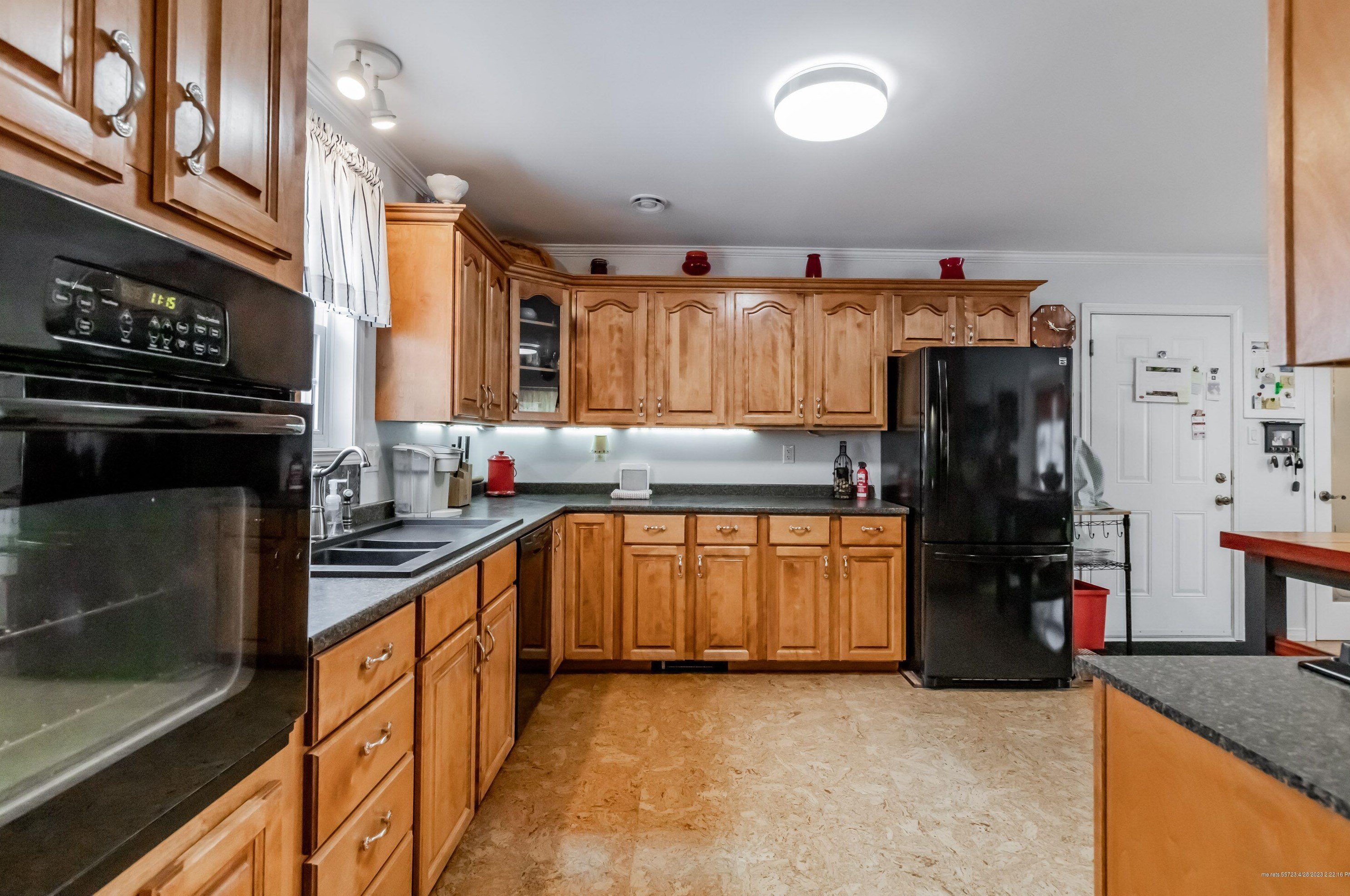 12 Hamilton Way, Limerick ME  04048-3834 exterior