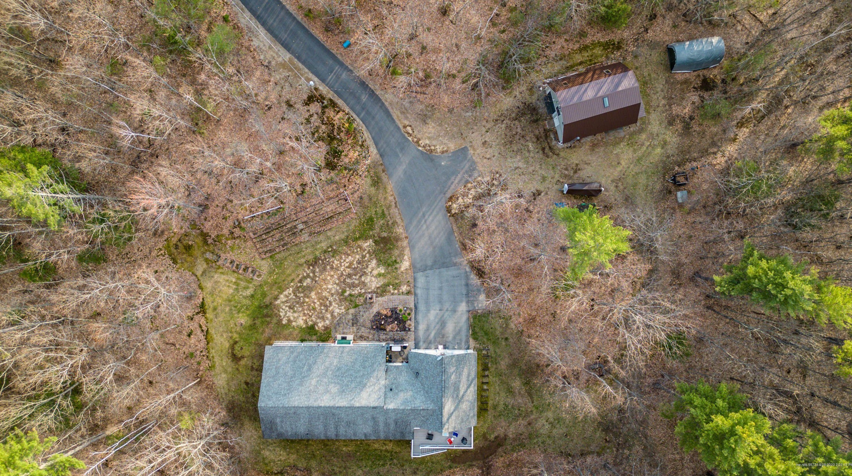 12 Hamilton Way, Limerick ME  04048-3834 exterior