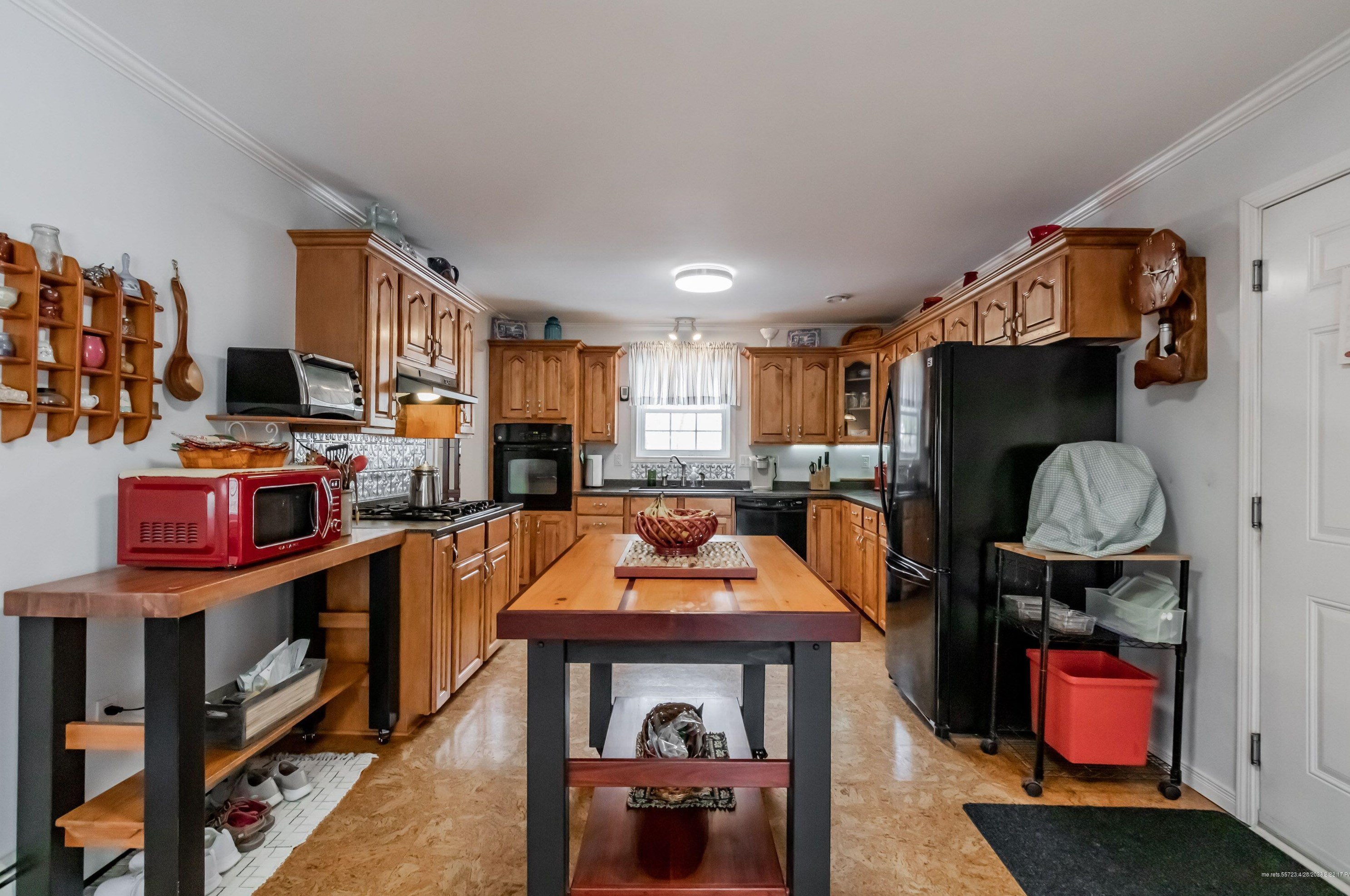 12 Hamilton Way, Limerick ME  04048-3834 exterior