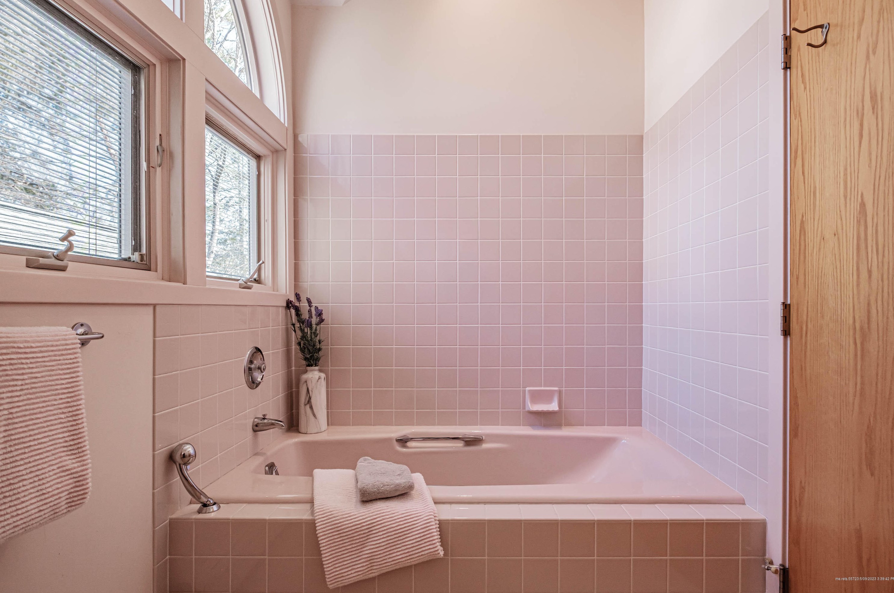 185 Foreside Rd, Portland ME  04110-1206 exterior