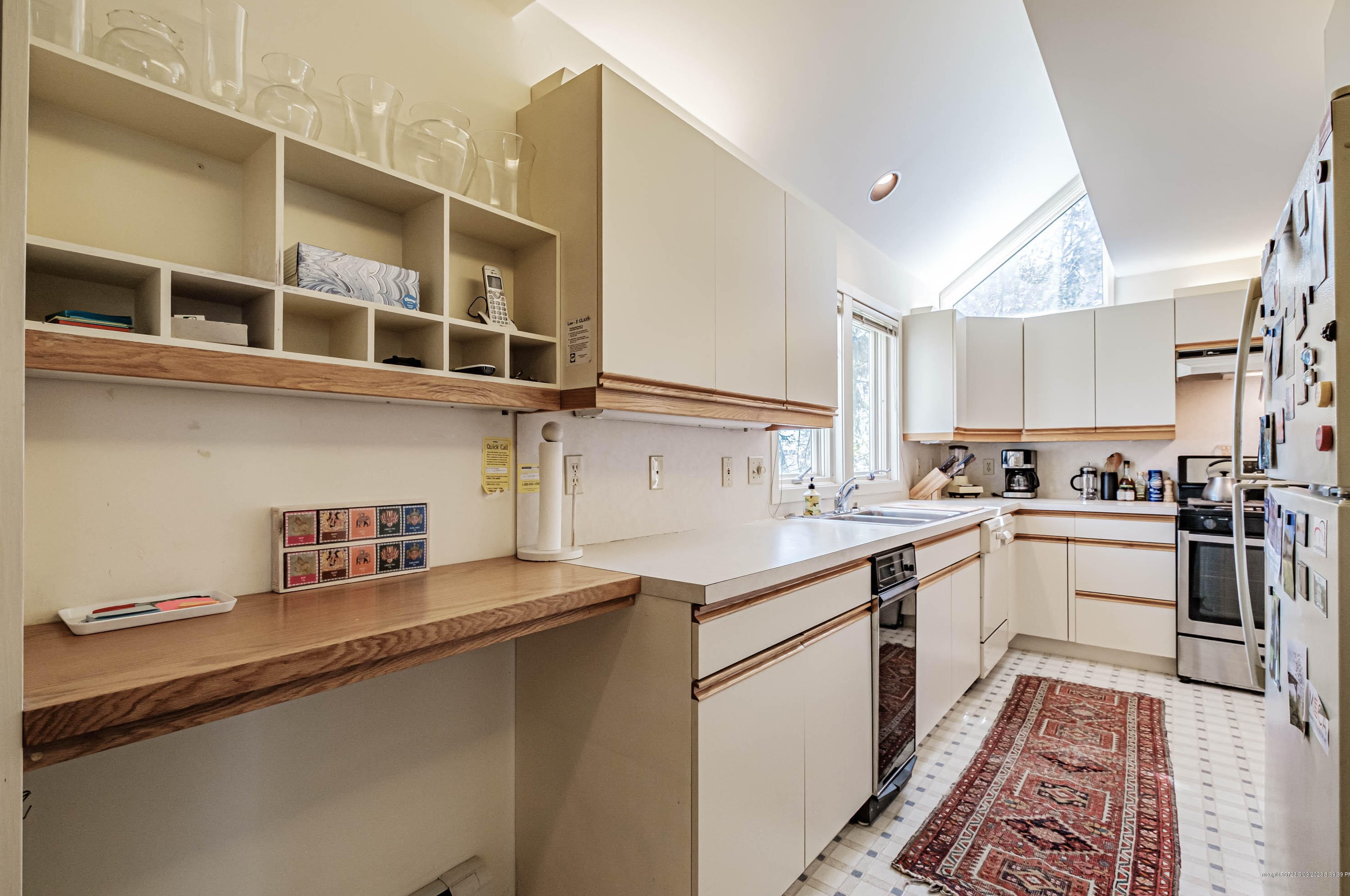 185 Foreside Rd, Portland ME  04110-1206 exterior