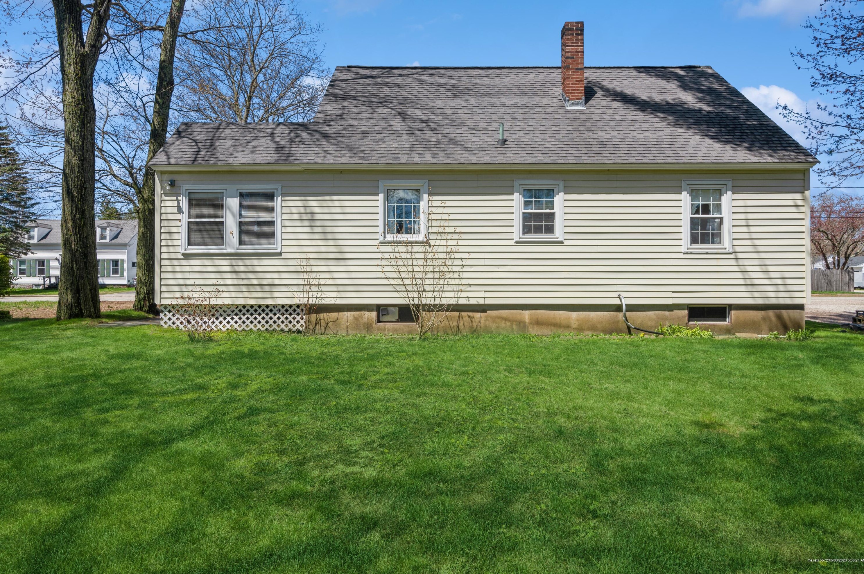 27 Franklin St, Saco ME 04072-2503 exterior