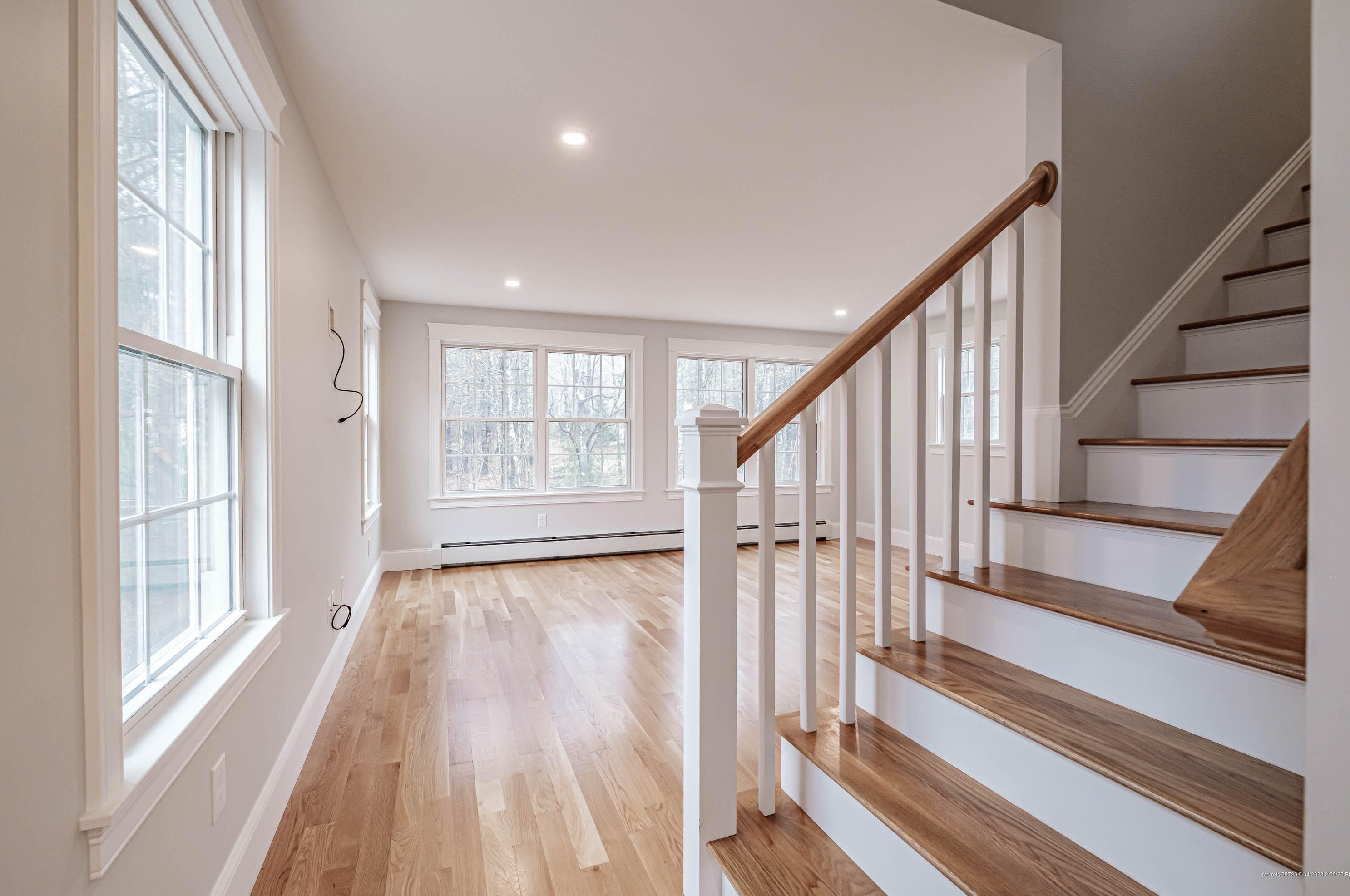 65 Vista Dr, Windham ME  04062-4445 exterior