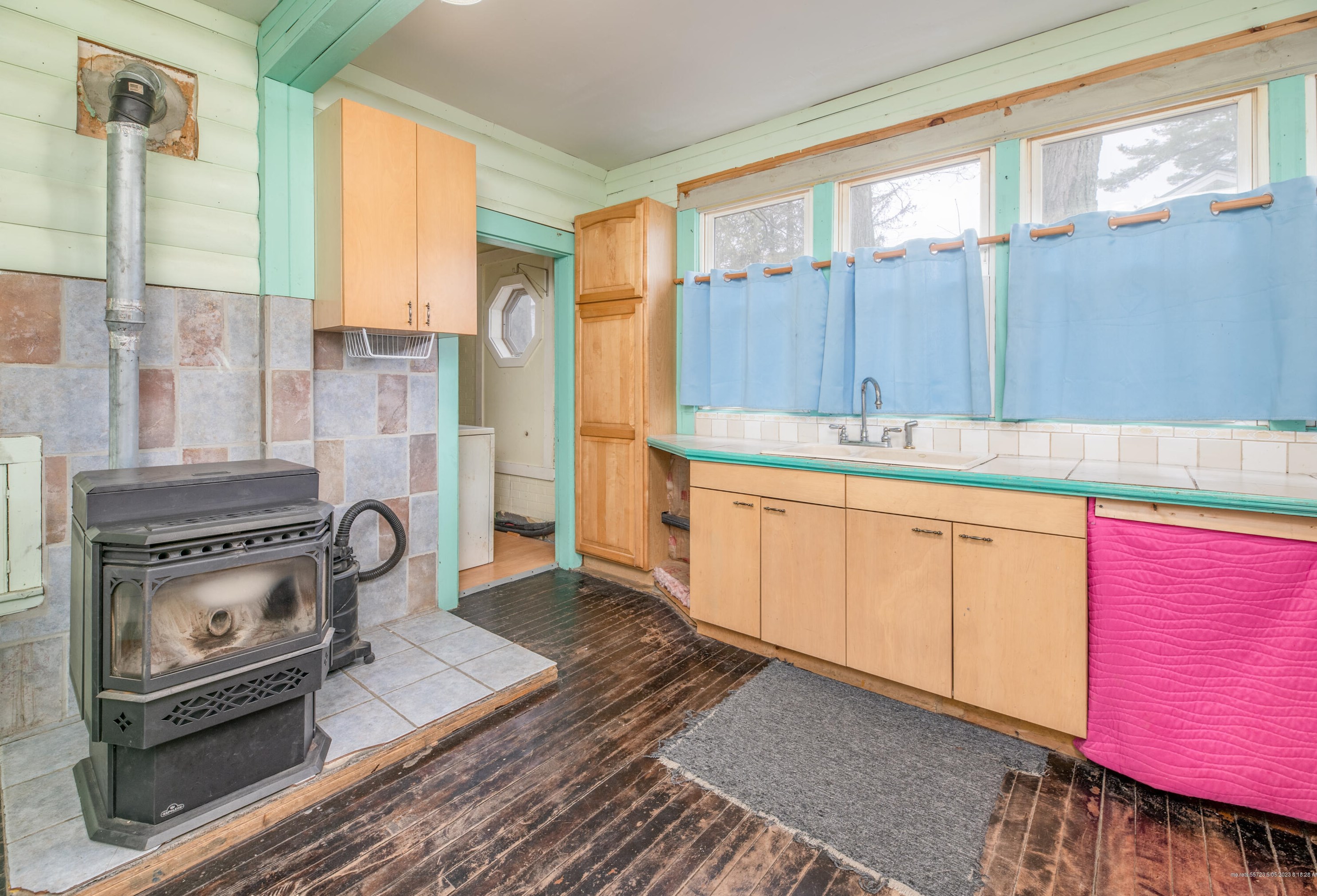 80 Main St, Starks ME  04911-3322 exterior