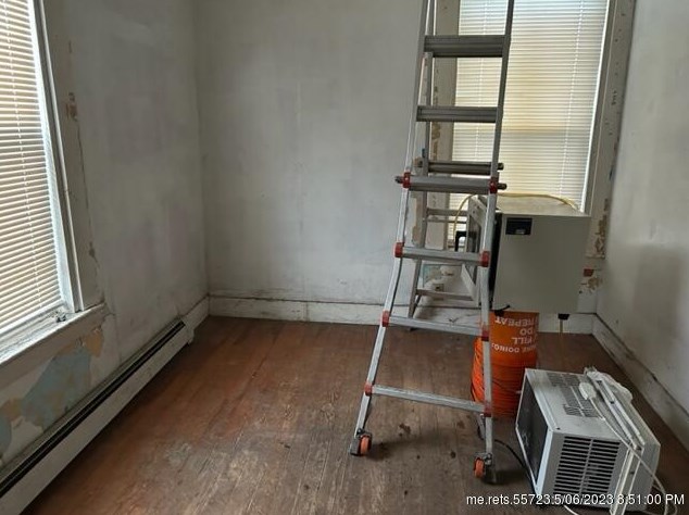 19 Railroad Ave, Sebec ME  04426-1113 exterior