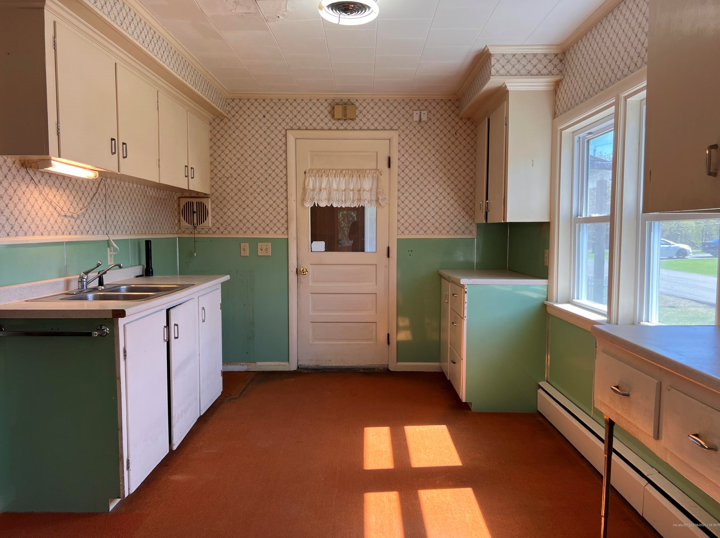 7 George St, Newburgh ME  04444-1605 exterior