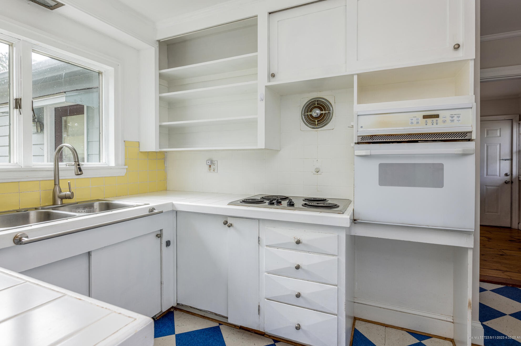 101 Foreside Rd, Portland ME  04105-1419 exterior