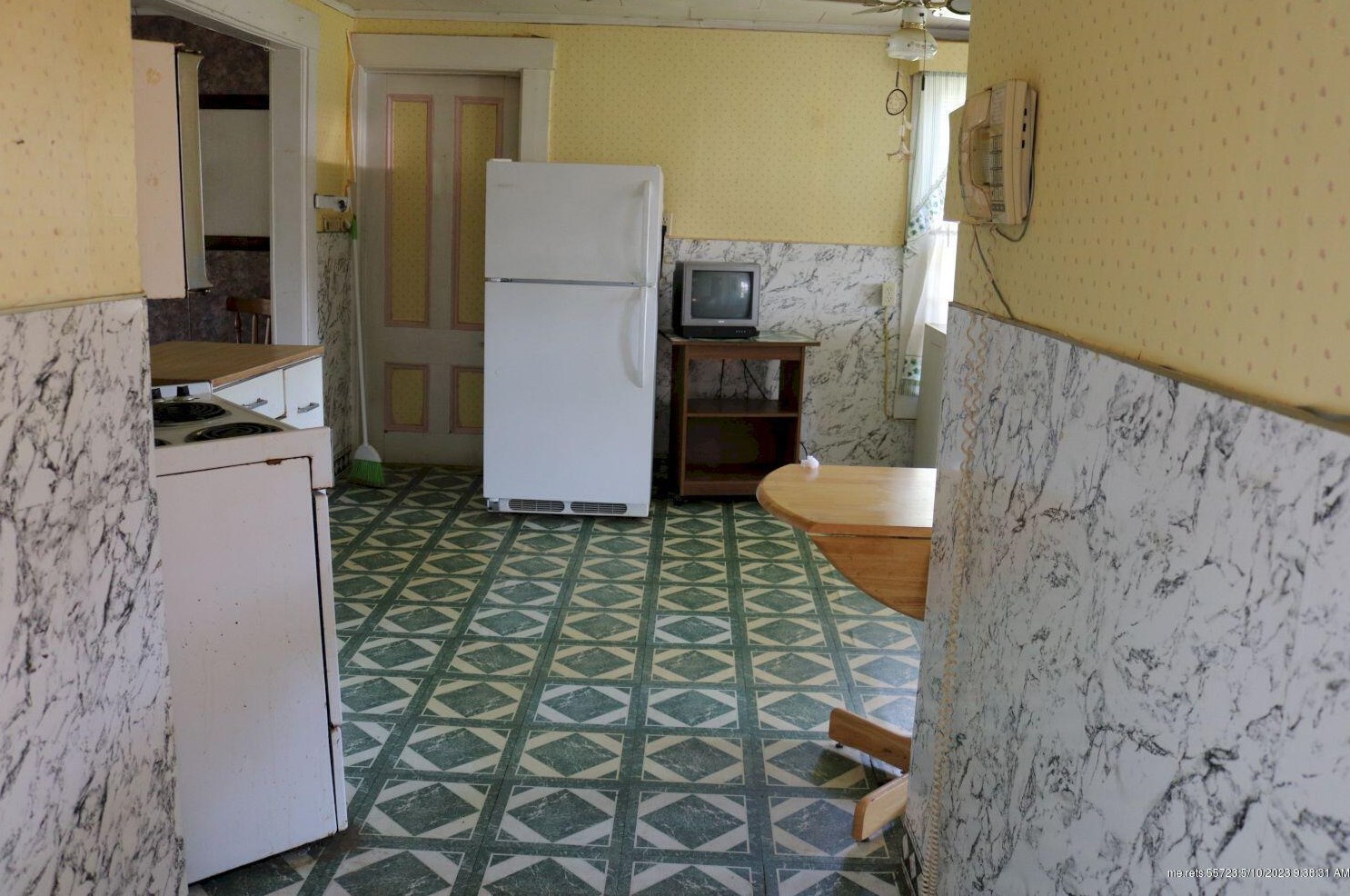 59 Randall St, Starks ME  04911-3371 exterior