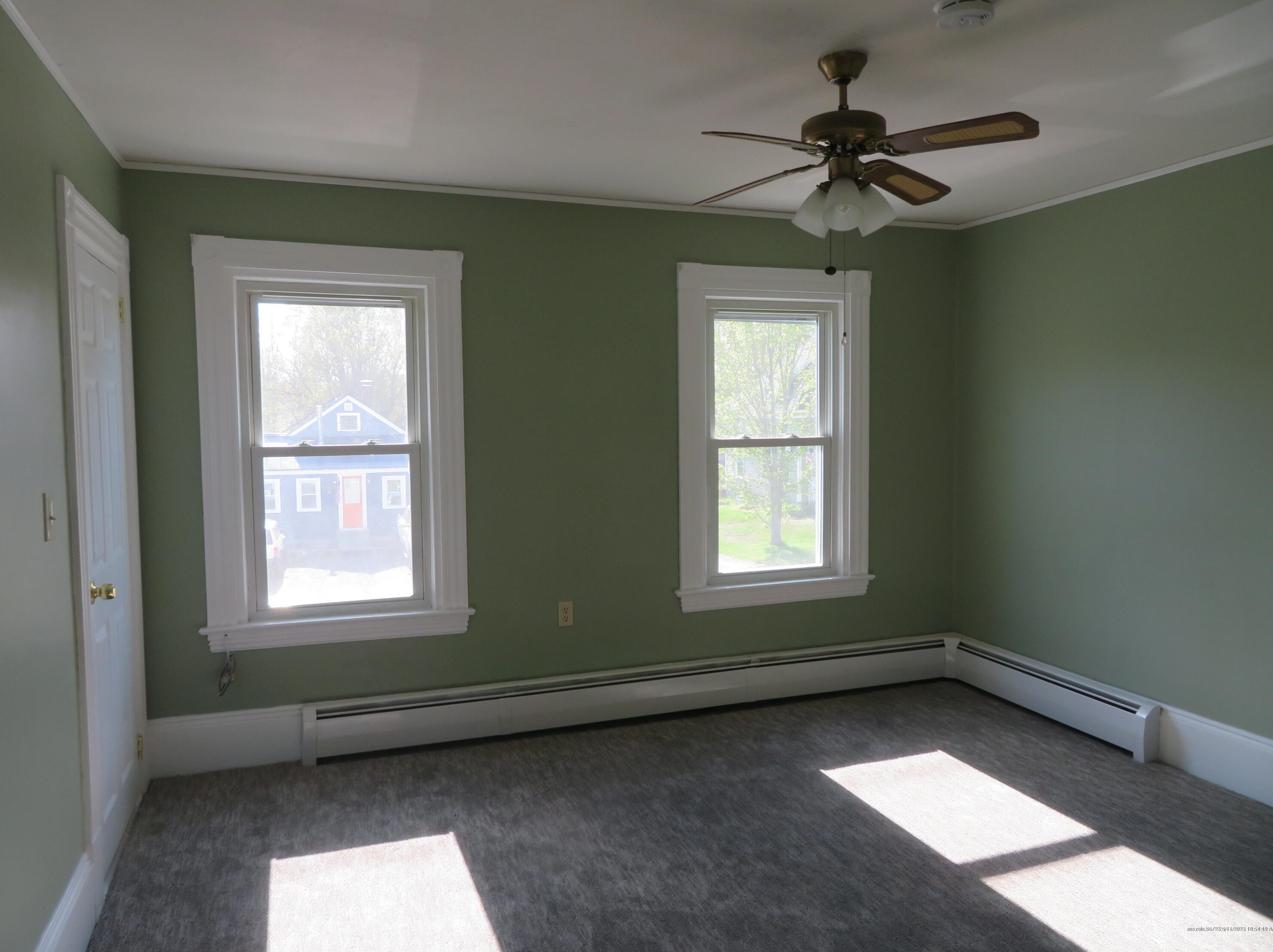 78 Pleasant St, Clinton ME  04927-3120 exterior