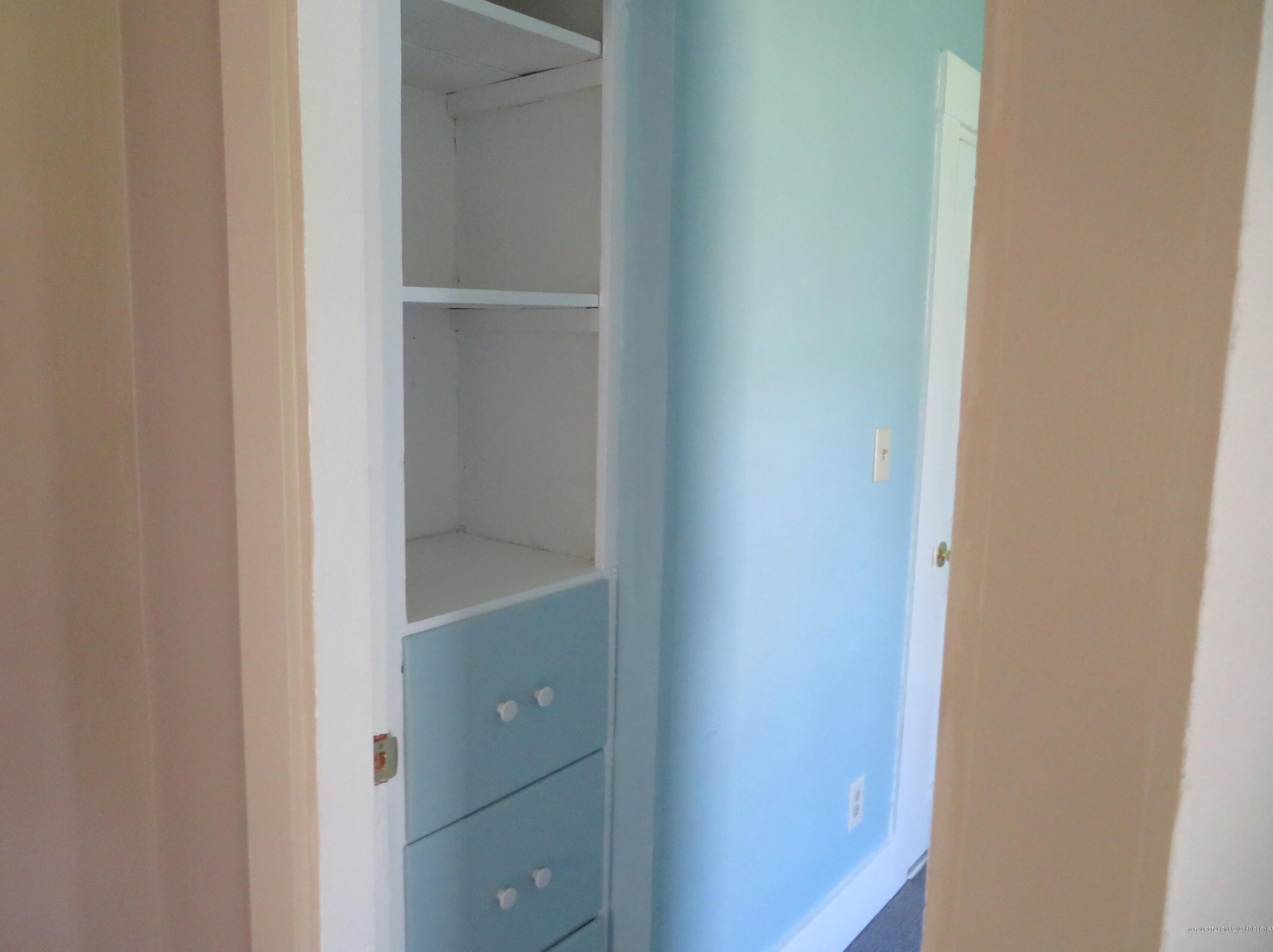 78 Pleasant St, Clinton ME  04927-3120 exterior