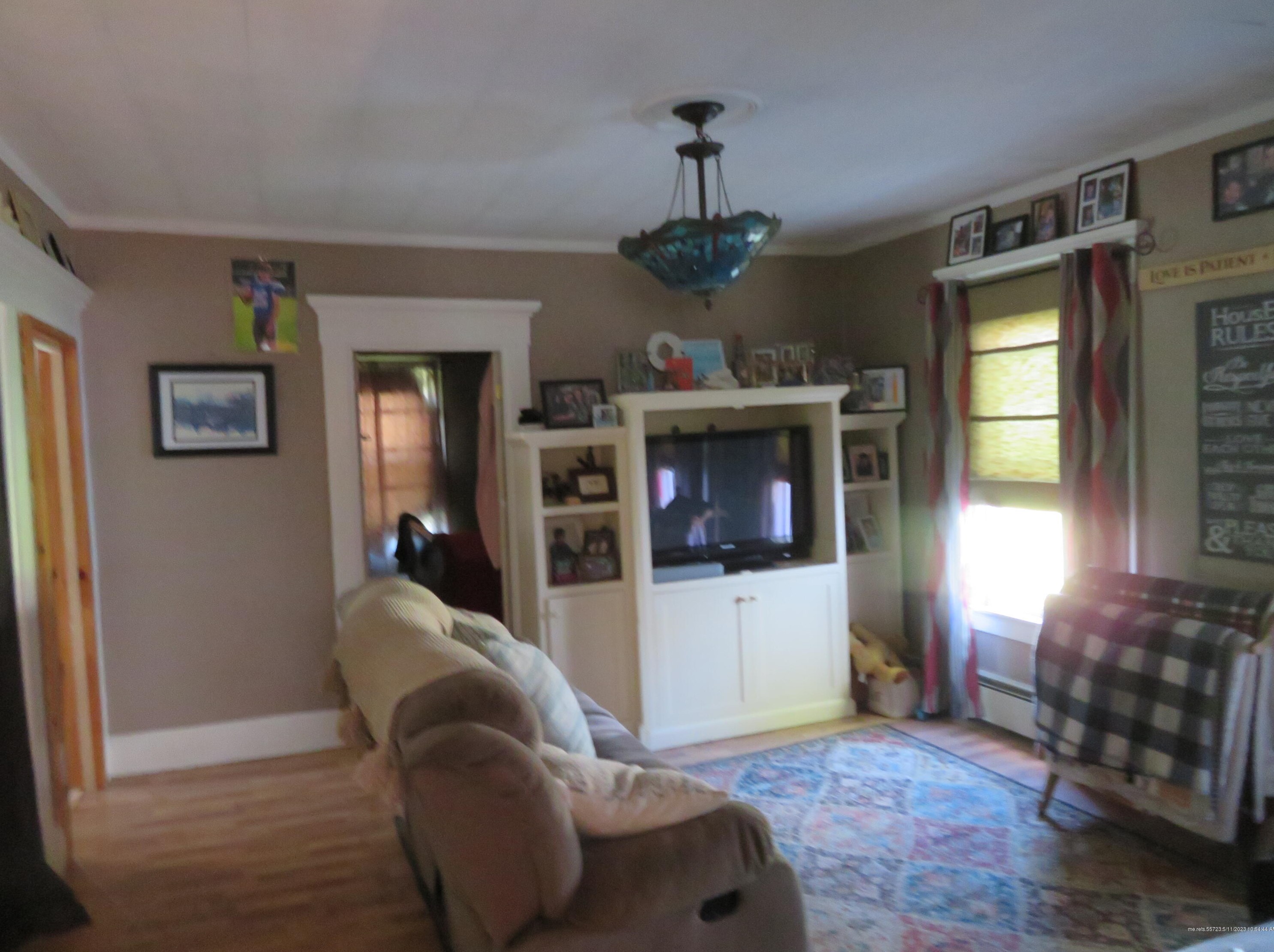 78 Pleasant St, Clinton ME  04927-3120 exterior