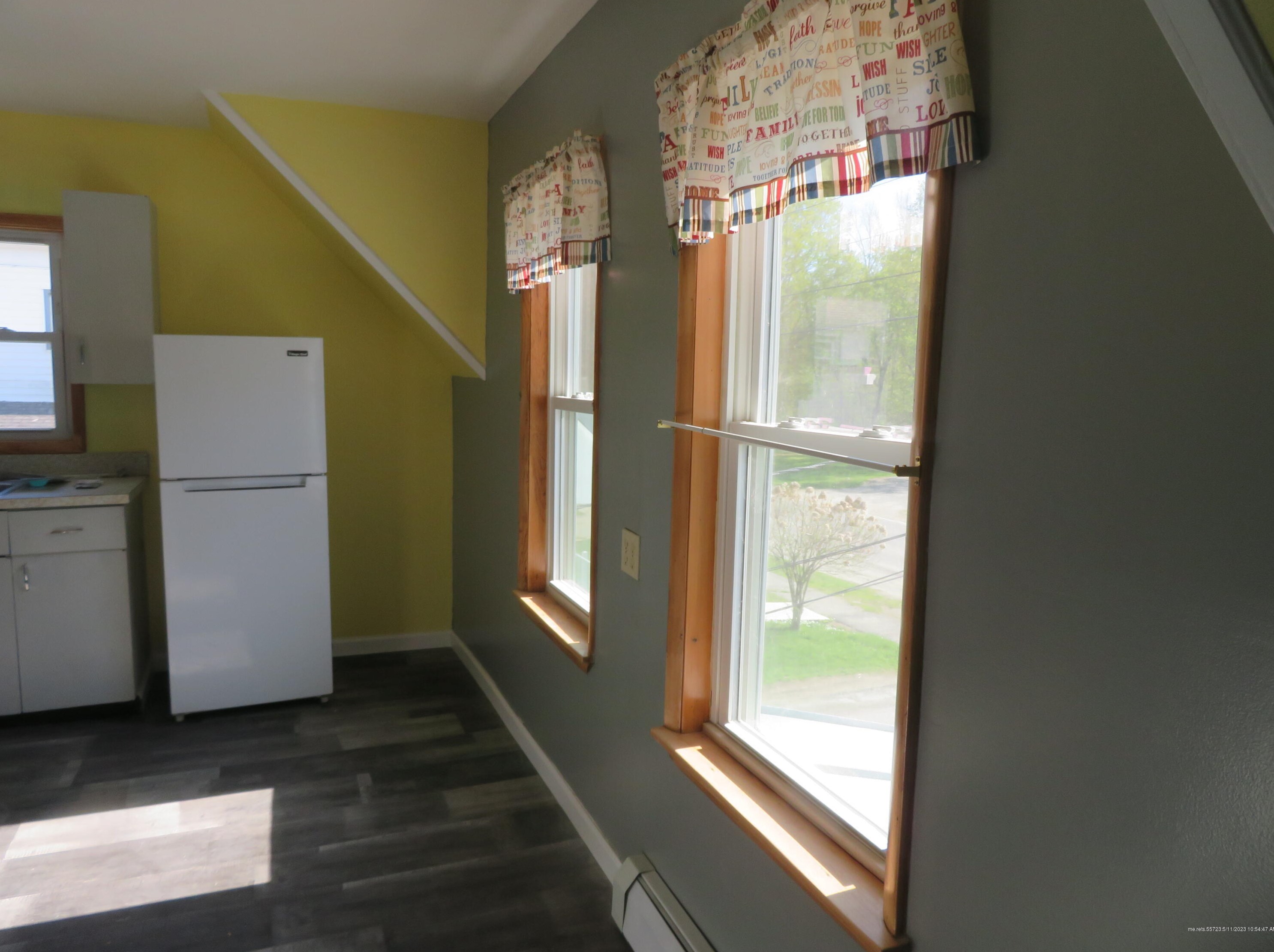 78 Pleasant St, Clinton ME  04927-3120 exterior