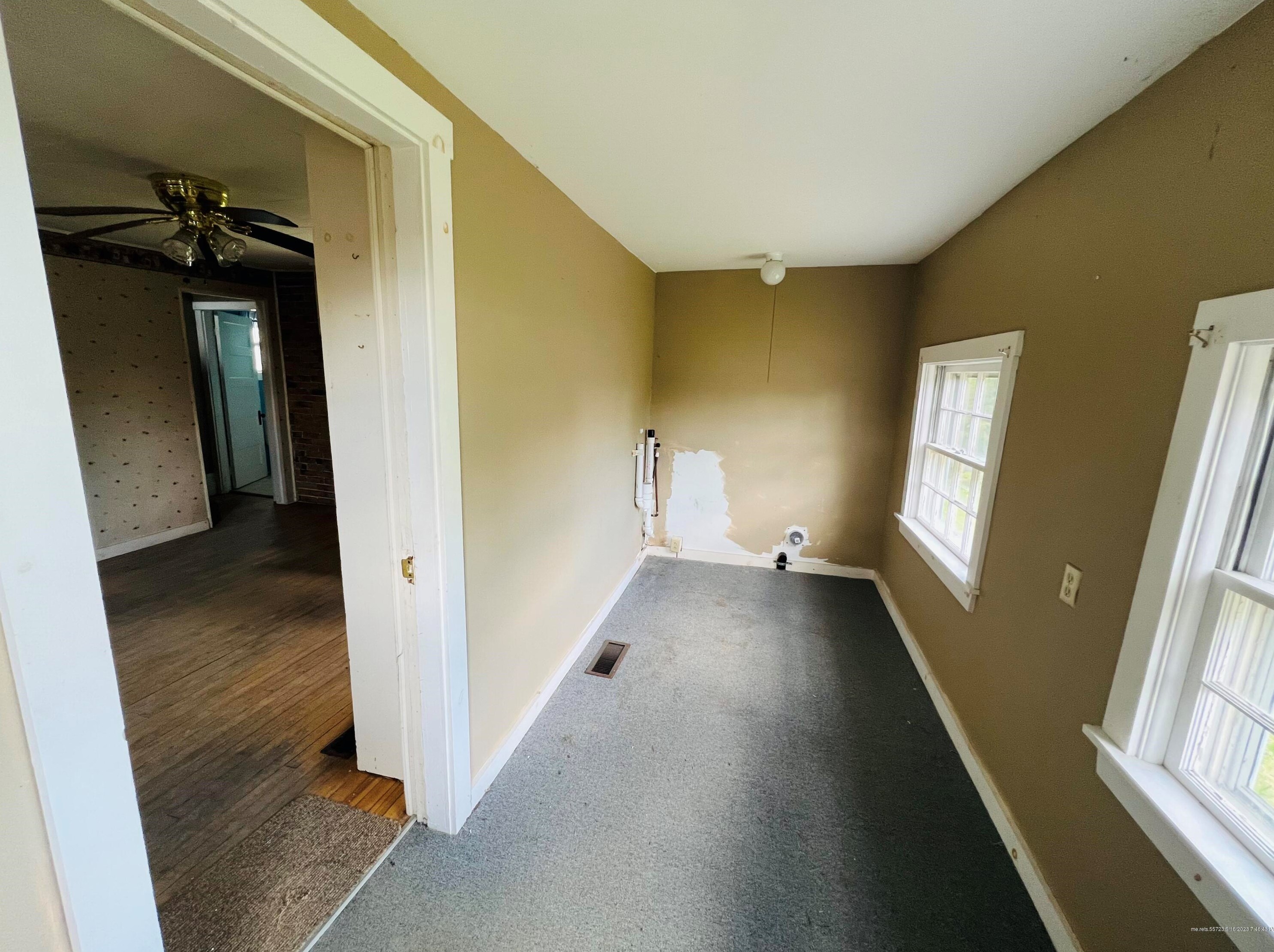 2 Merriman St, Madison ME  04950-1610 exterior