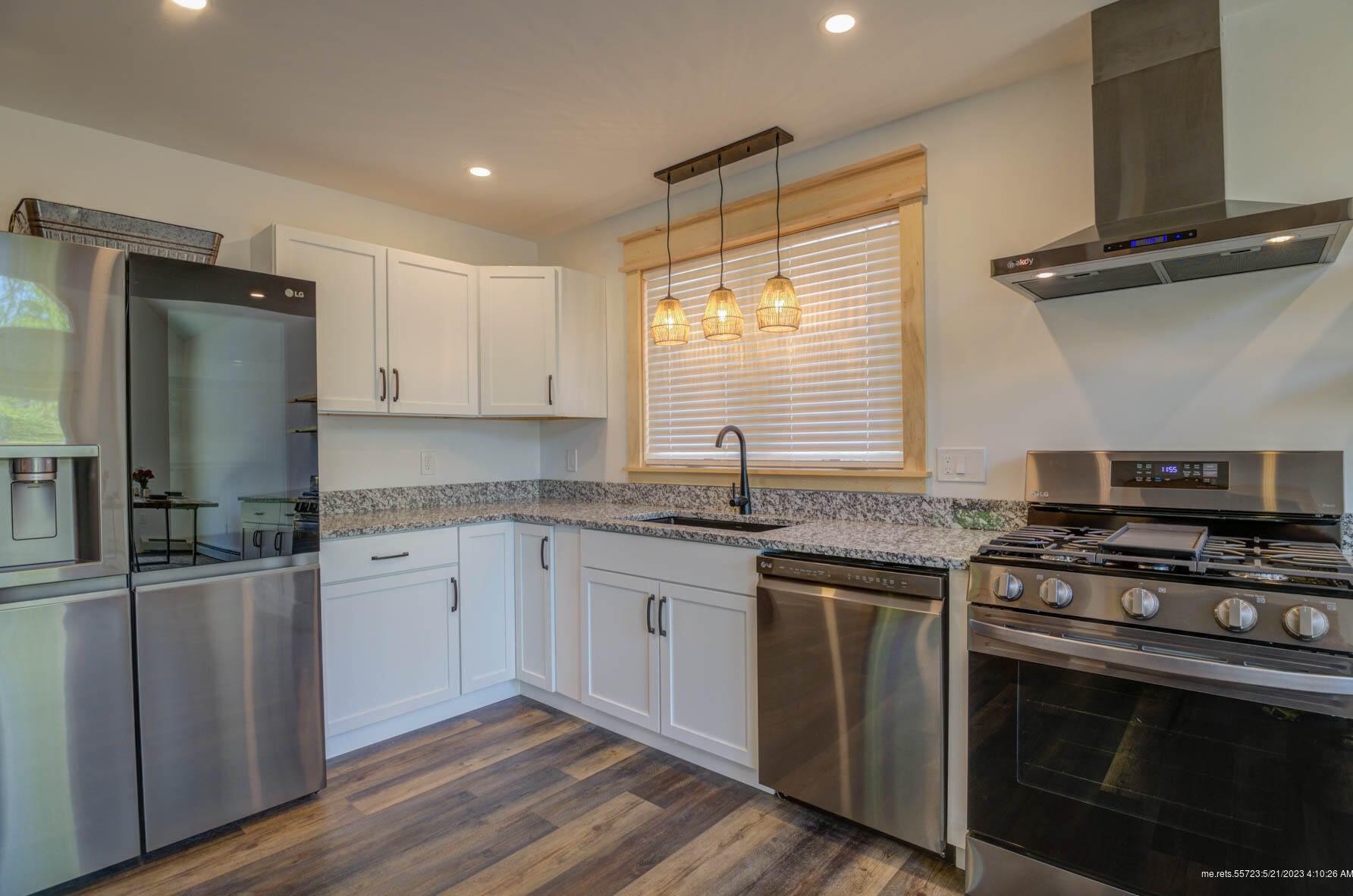 64 Overlook Rd, Windham ME  04062-4512 exterior