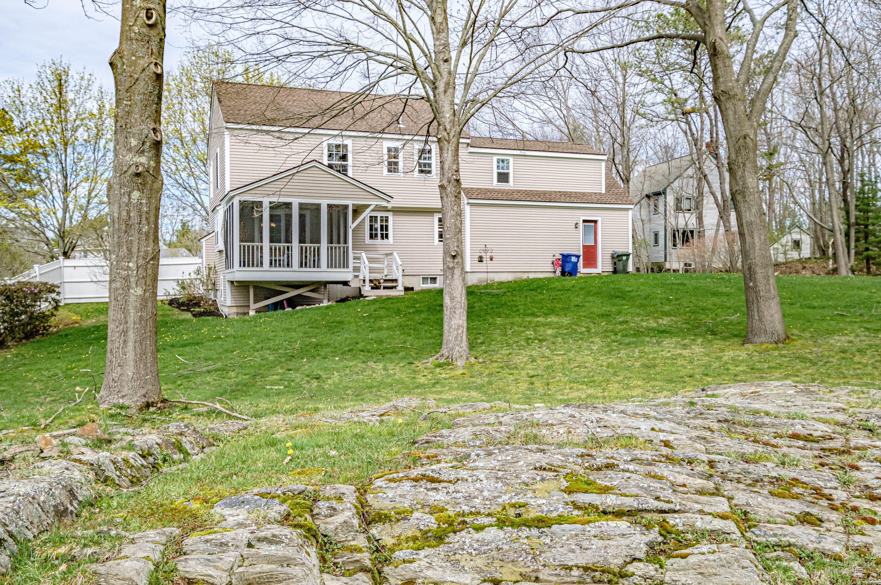 137 Brindle Cir, Portland ME  04106-6864 exterior