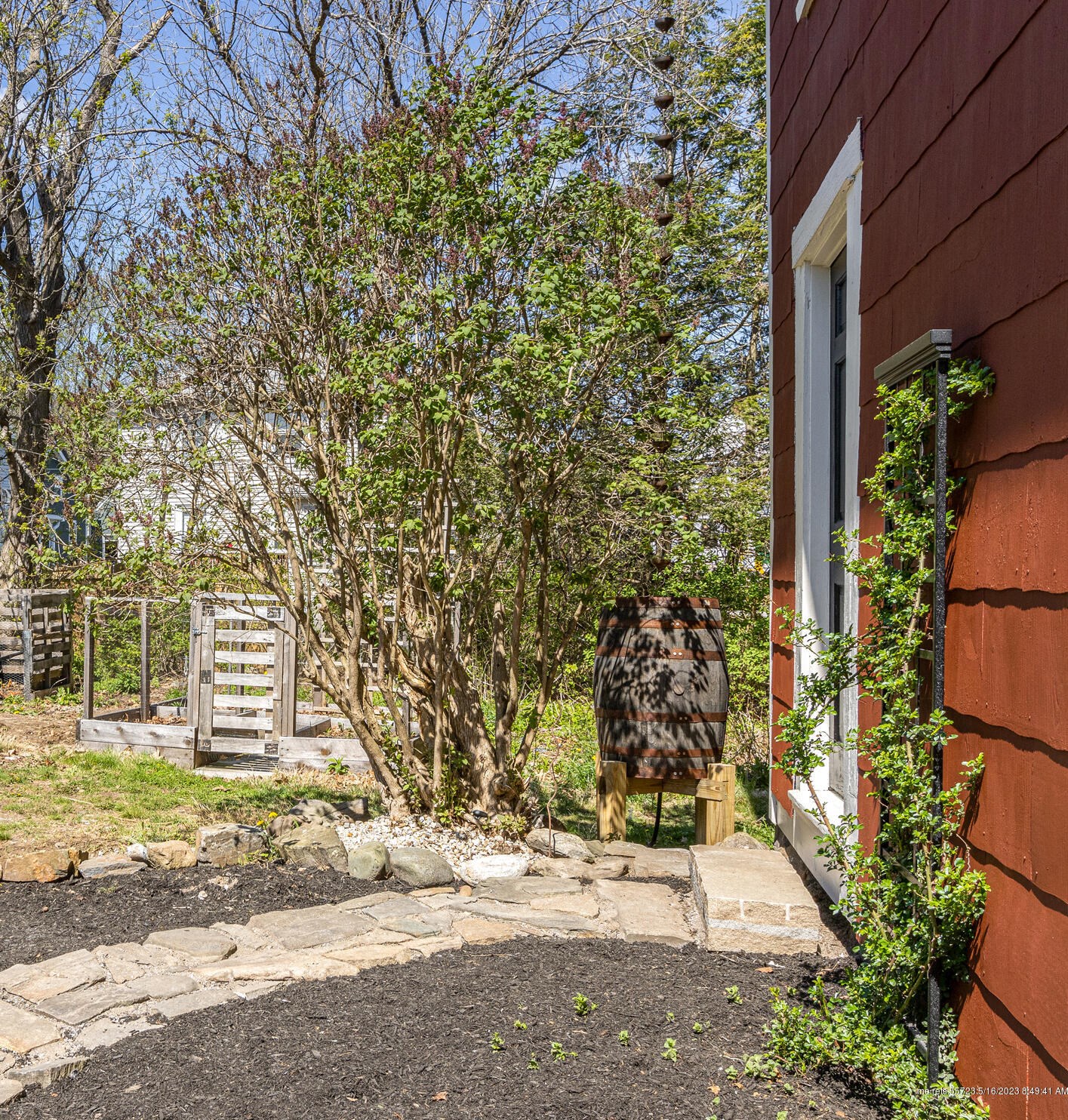 93 Angell Ave, Portland ME  04106-5002 exterior