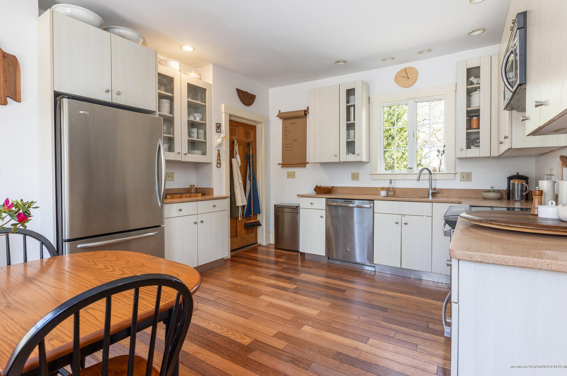 93 Angell Ave, Portland ME  04106-5002 exterior