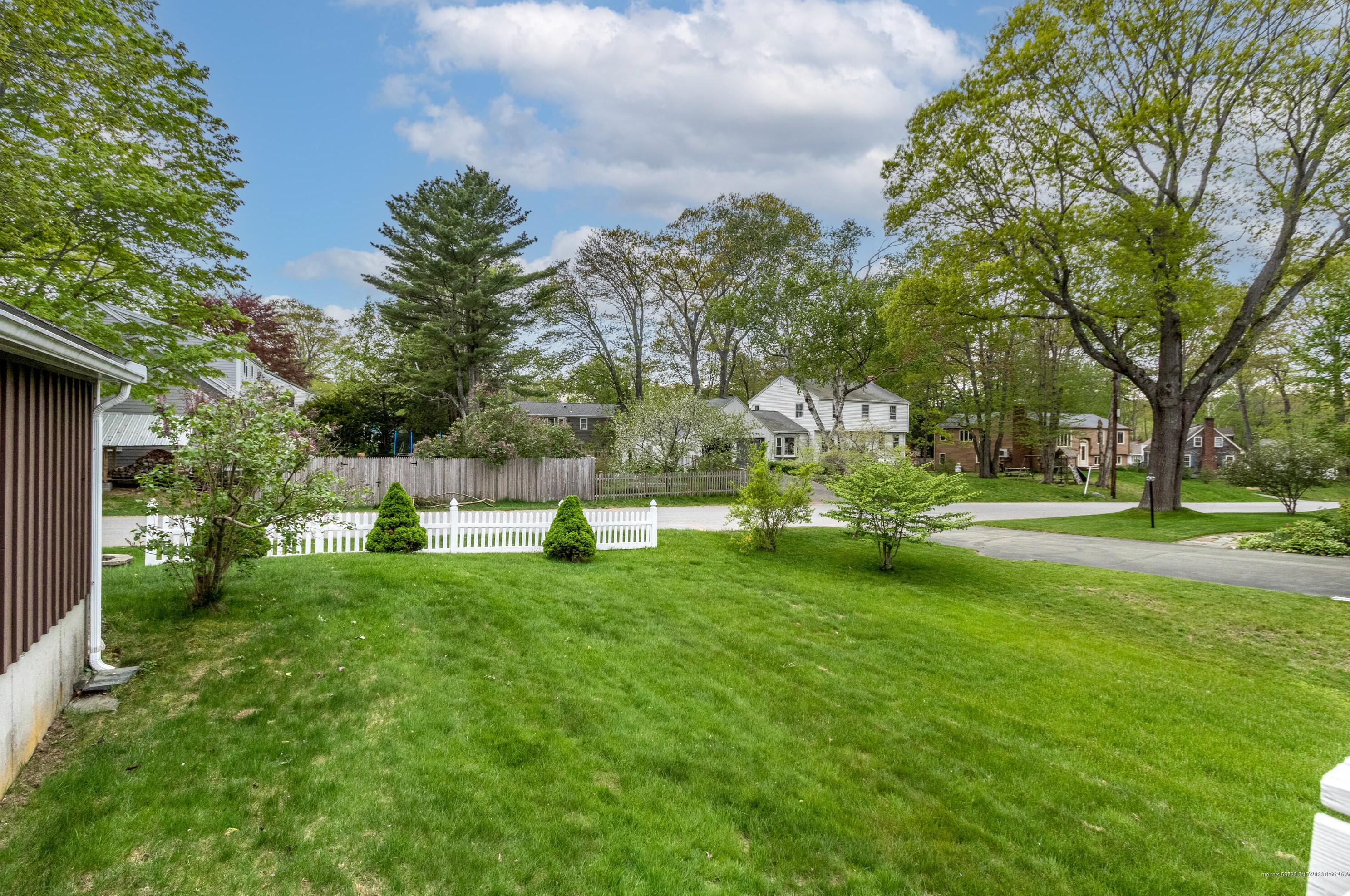 5 Ramble Rd, Portland ME  04107-2318 exterior