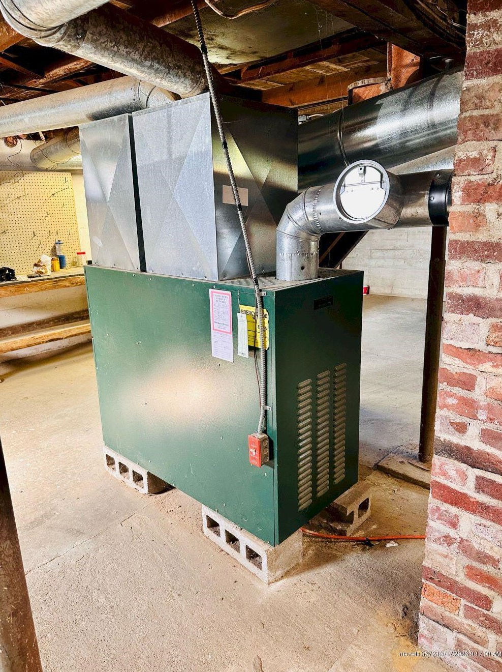 49 John St, Madison ME  04950-1633 exterior