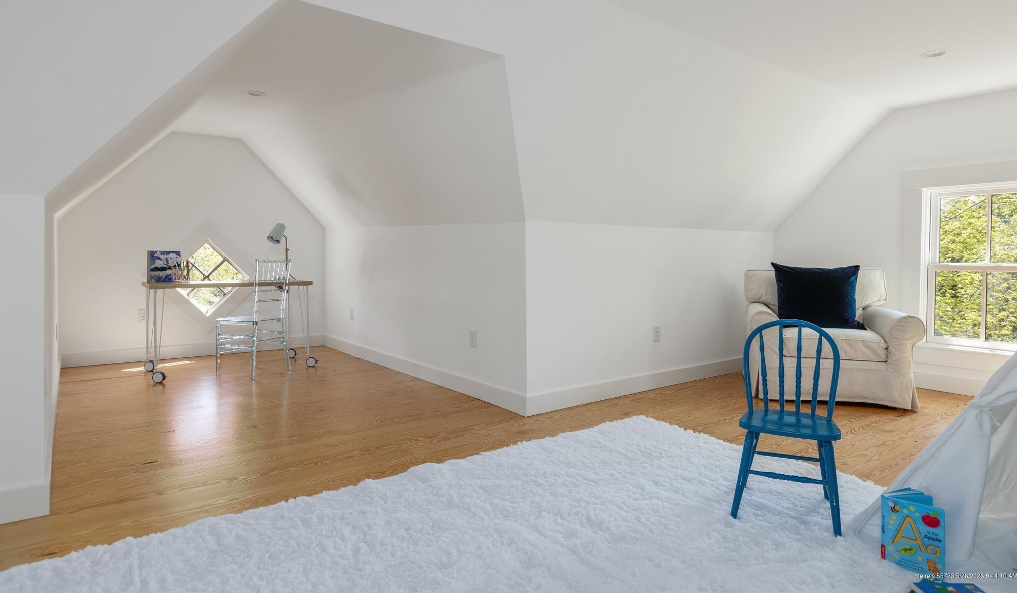 2 Summit Rd, Portland ME  04107-1327 exterior