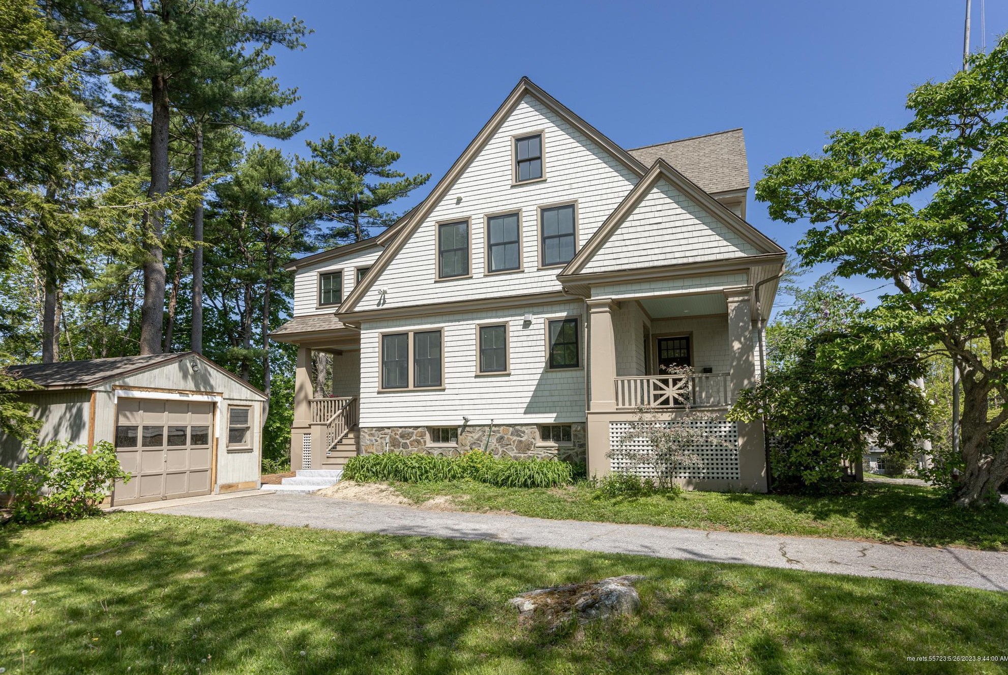 2 Summit Rd, Portland ME  04107-1327 exterior