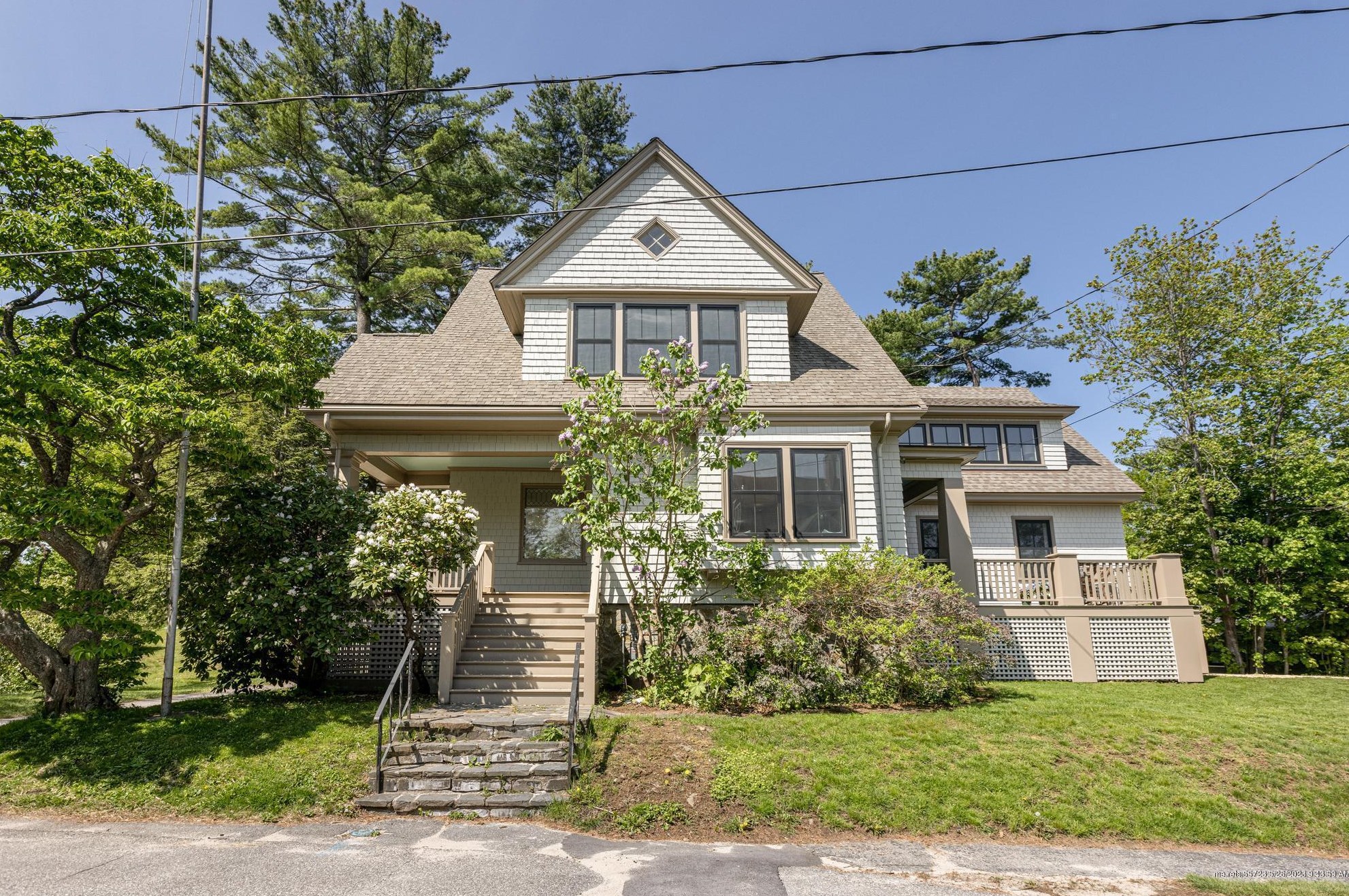 2 Summit Rd, Portland ME  04107-1327 exterior