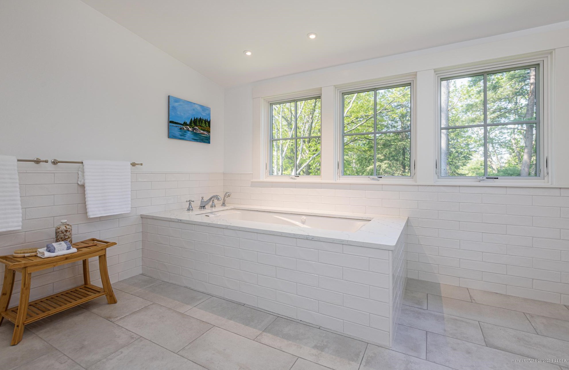 2 Summit Rd, Portland ME  04107-1327 exterior