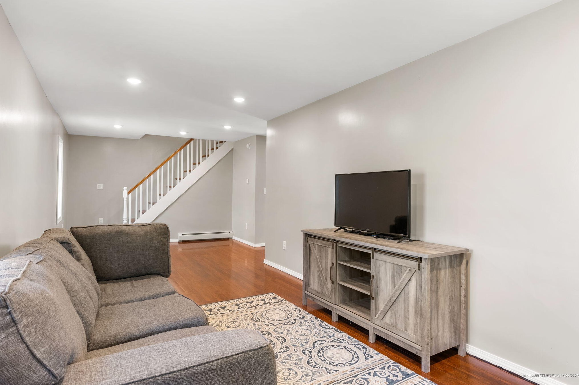 10 Pleasant St, Fairfield ME  04937-1512 exterior