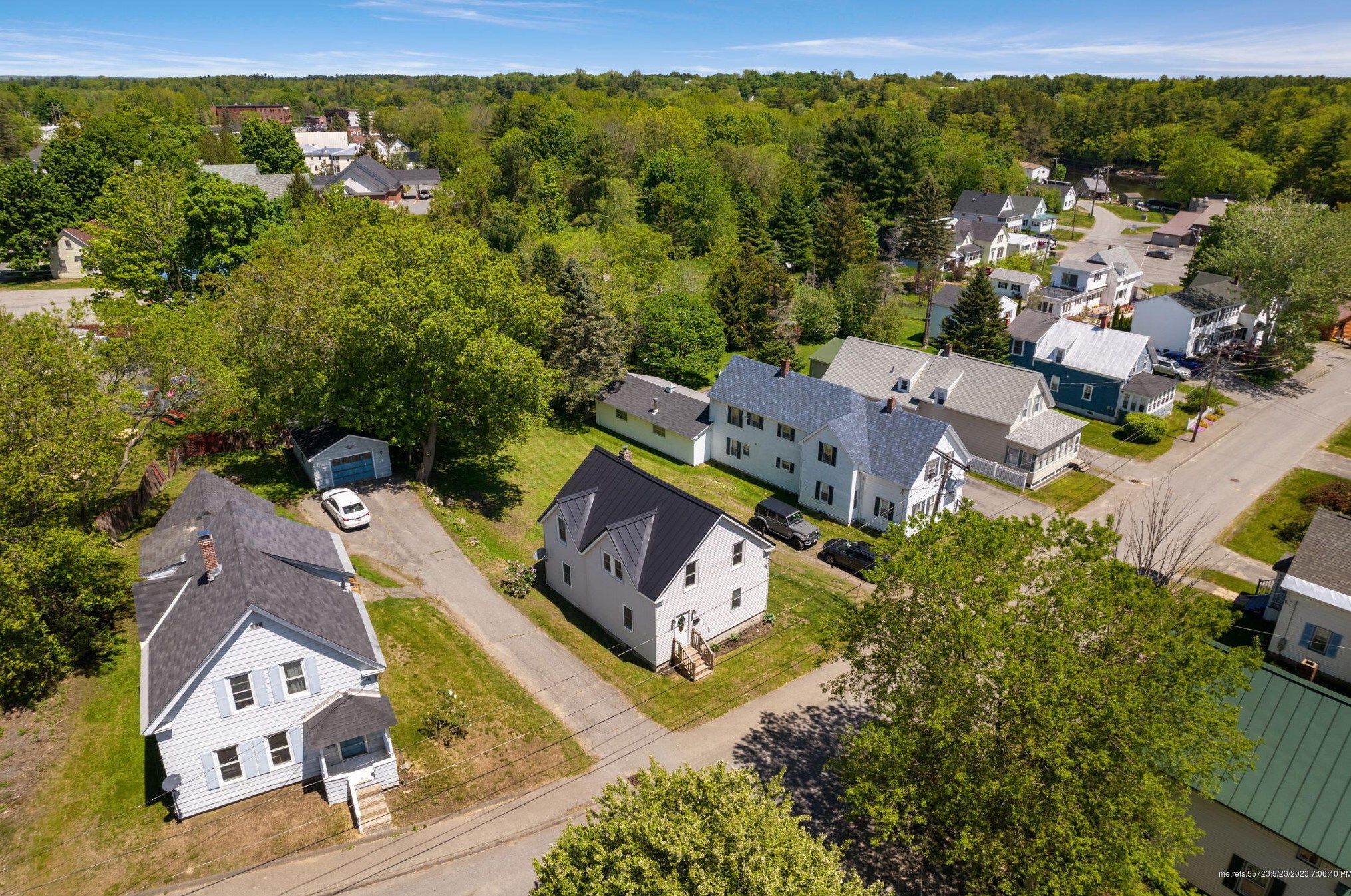 10 Pleasant St, Fairfield ME  04937-1512 exterior