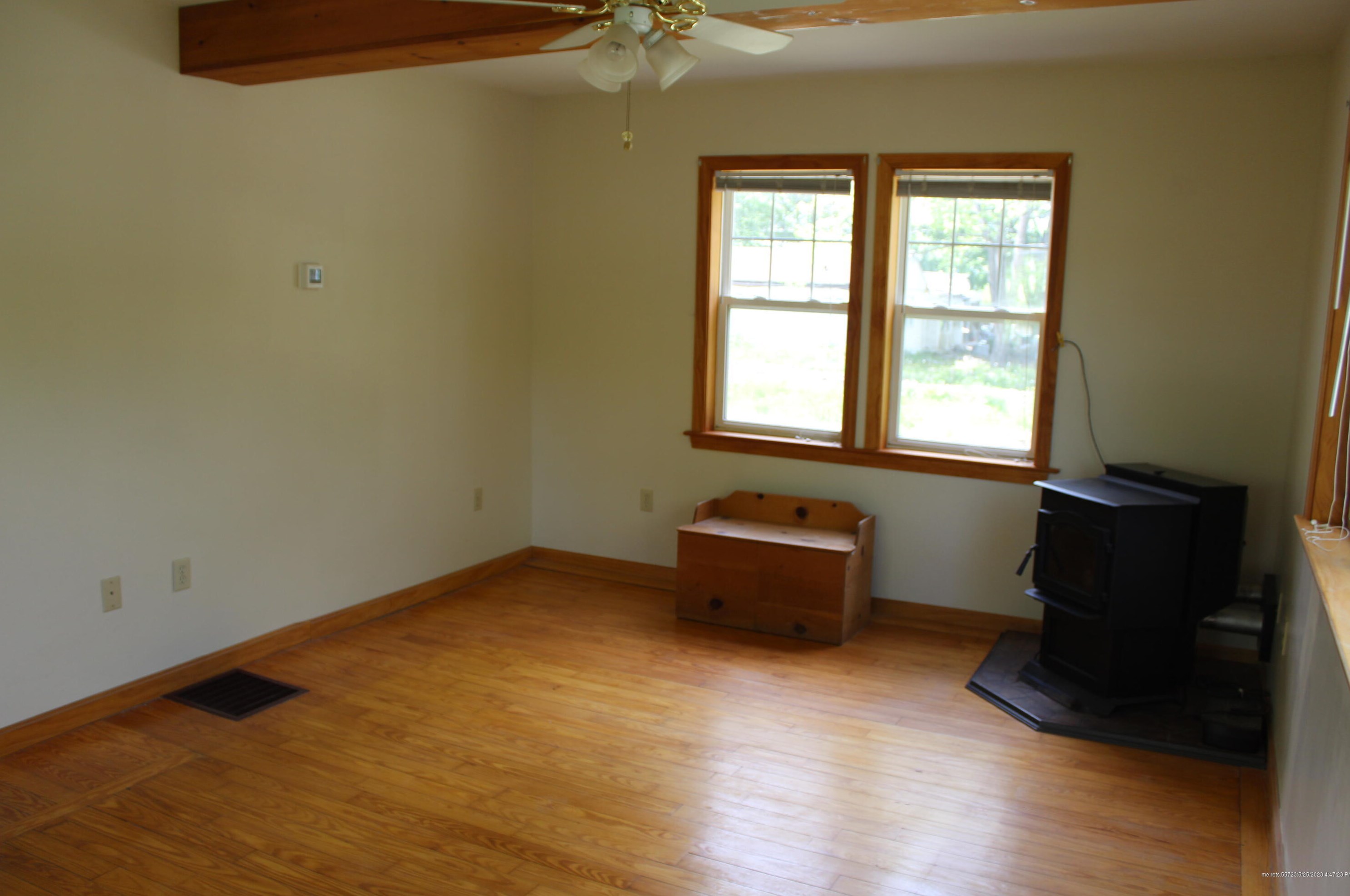 34 Ash St, Pittston ME  04345-1911 exterior