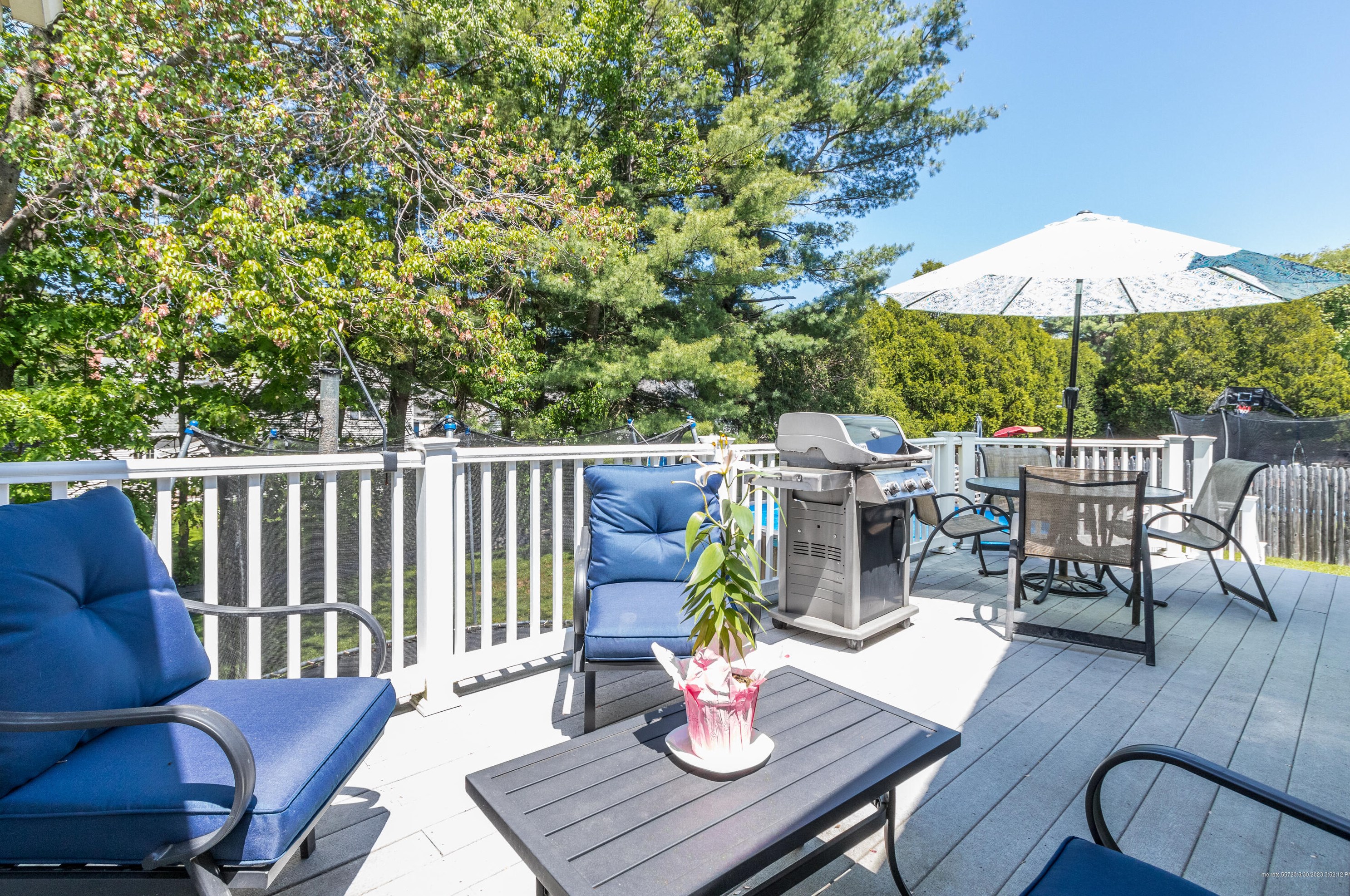 63 Primrose Ln, Portland ME  04103-1615 exterior