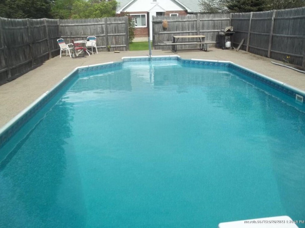 17 Maxim St, Madison ME  04950-1500 exterior