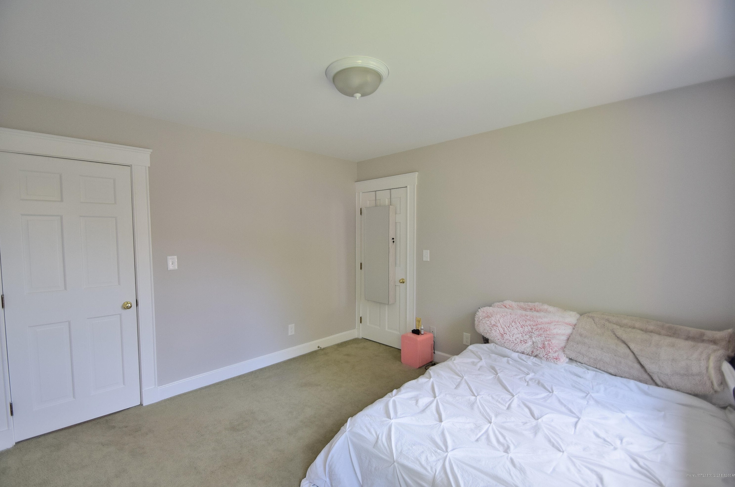 4 Victoria Ln, Portland ME  04105-2541 exterior