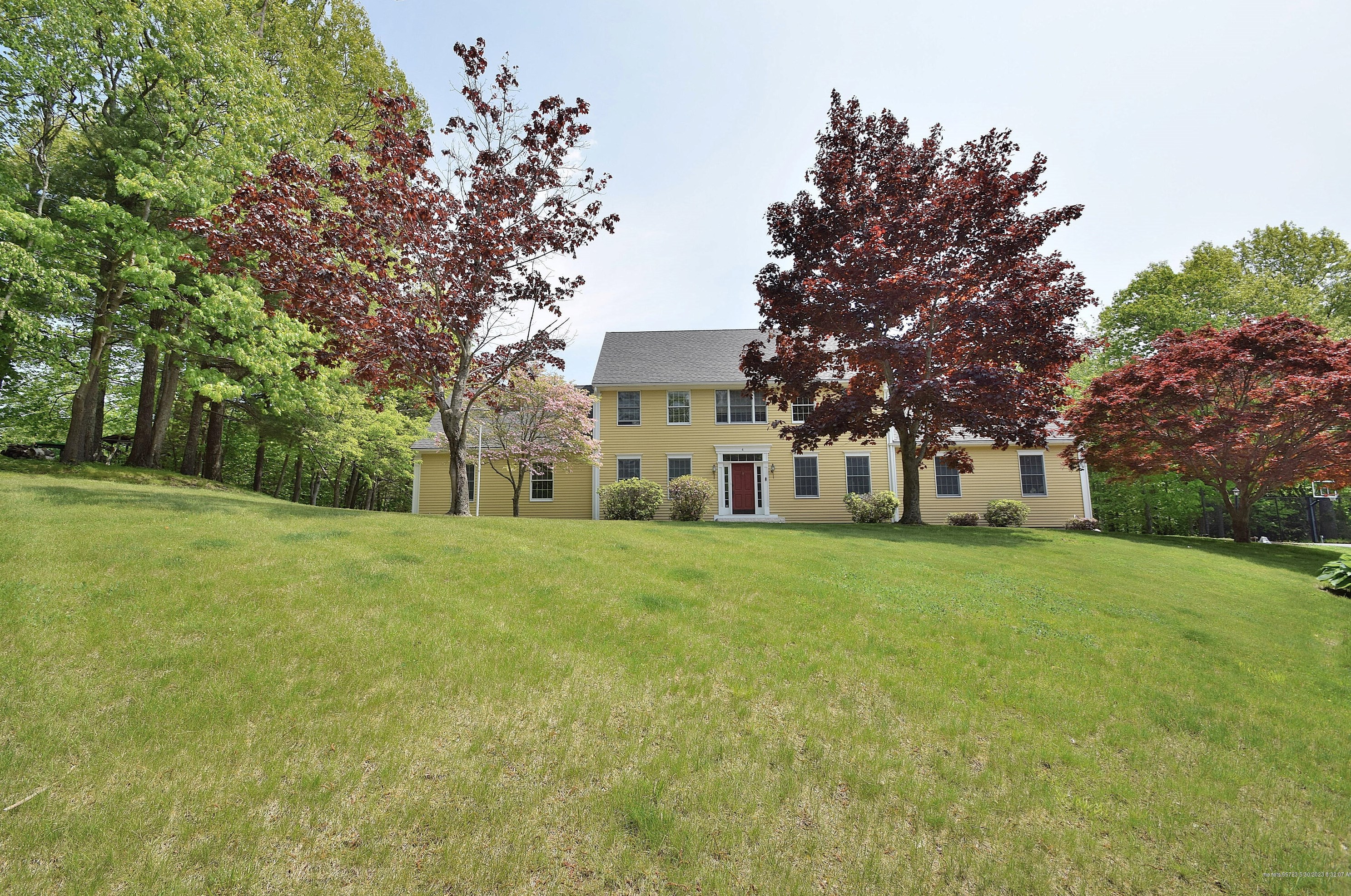 4 Victoria Ln, Portland ME  04105-2541 exterior