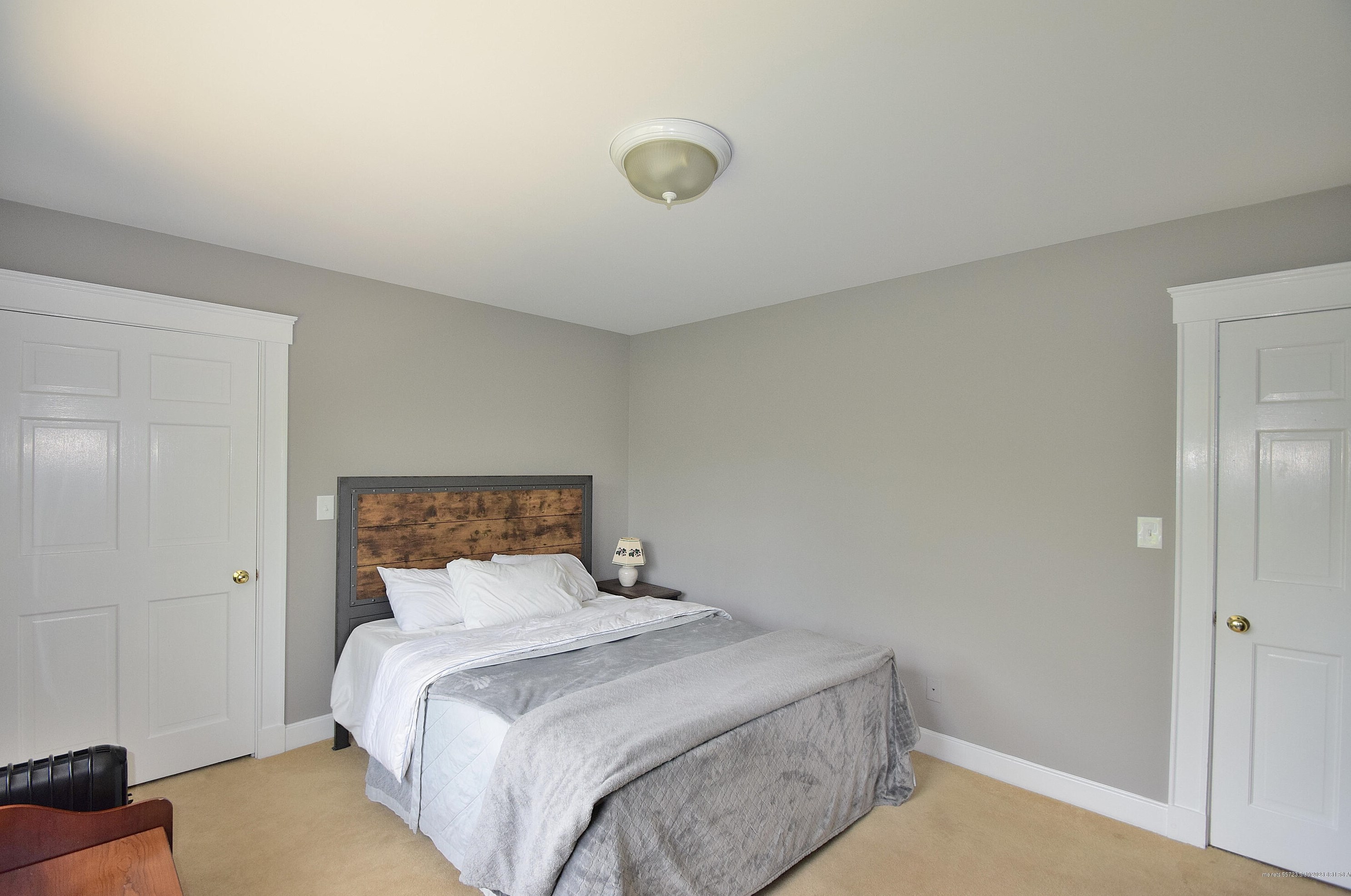 4 Victoria Ln, Portland ME  04105-2541 exterior