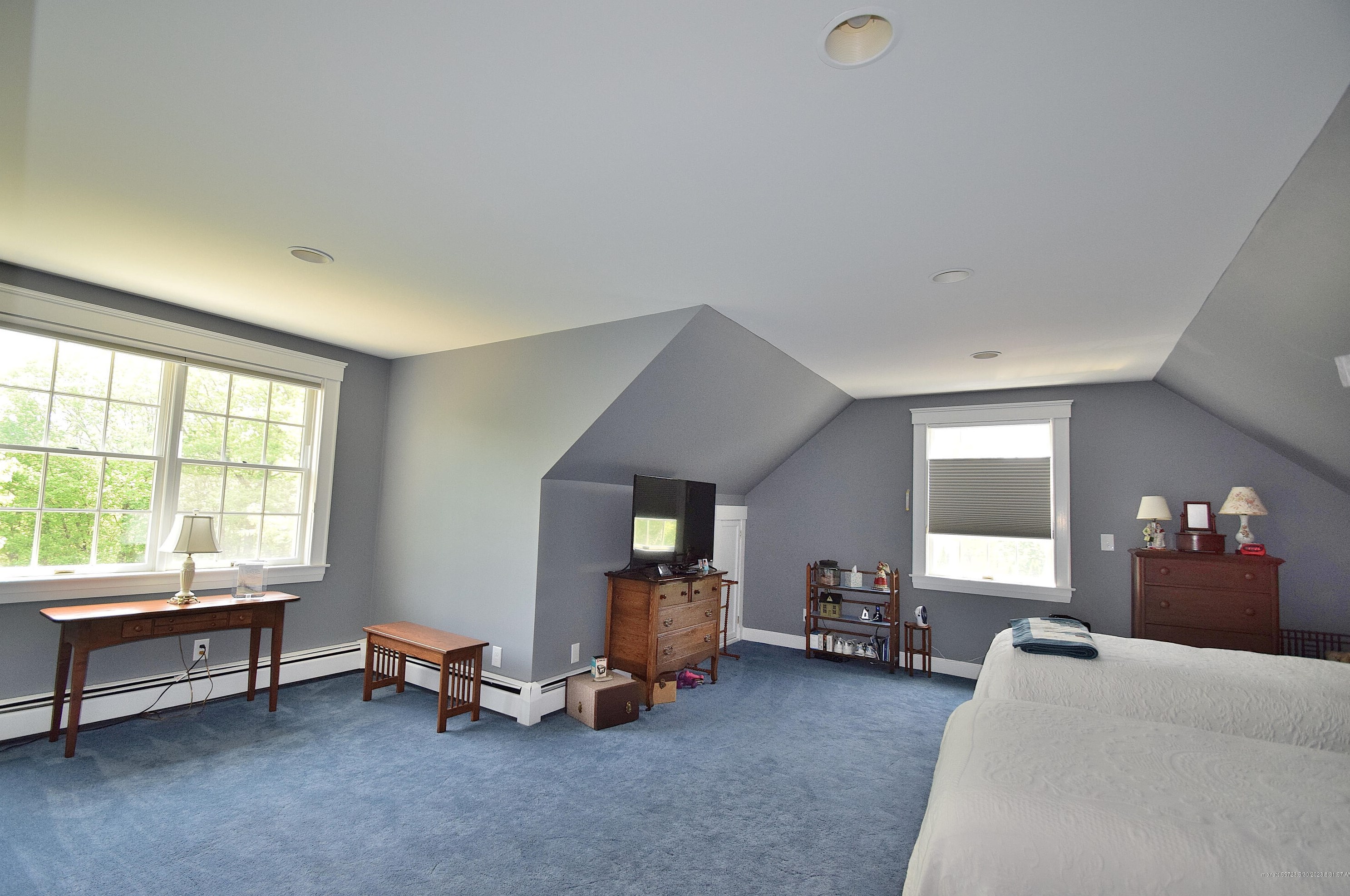 4 Victoria Ln, Portland ME  04105-2541 exterior