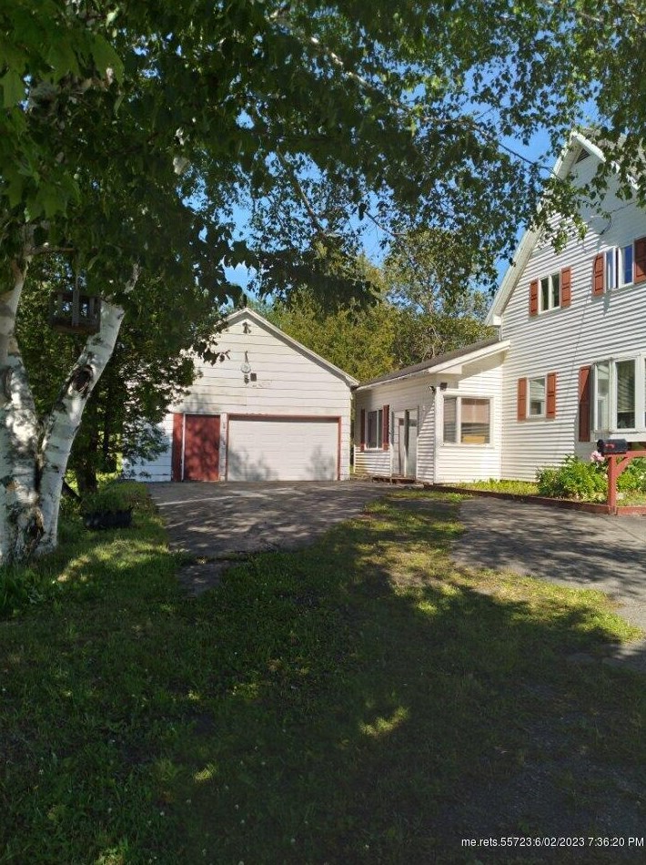 5 Maple St, Fort Kent ME  04743-1427 exterior