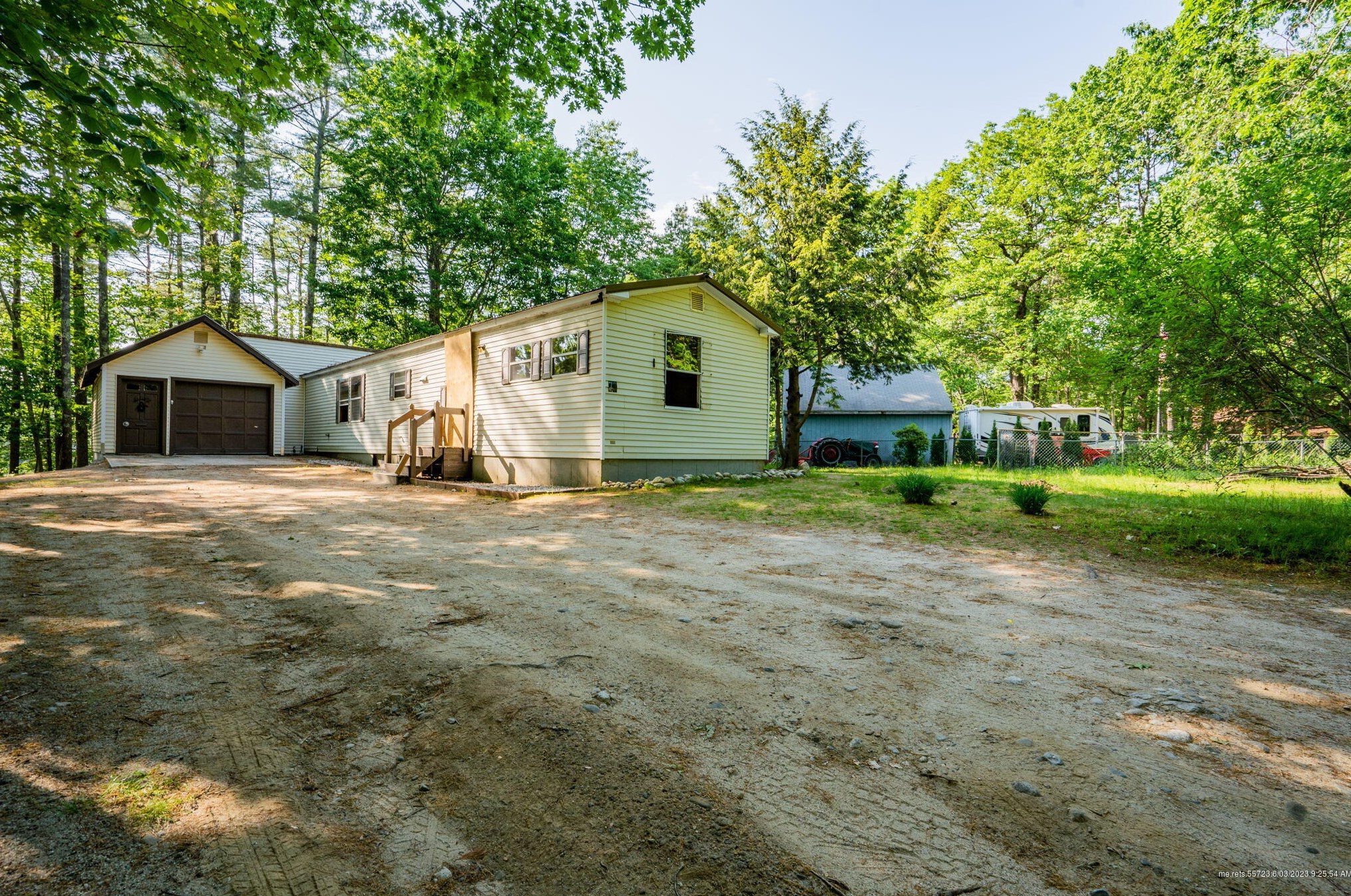 73 Cotton Dr, Windham ME  04062-5276 exterior